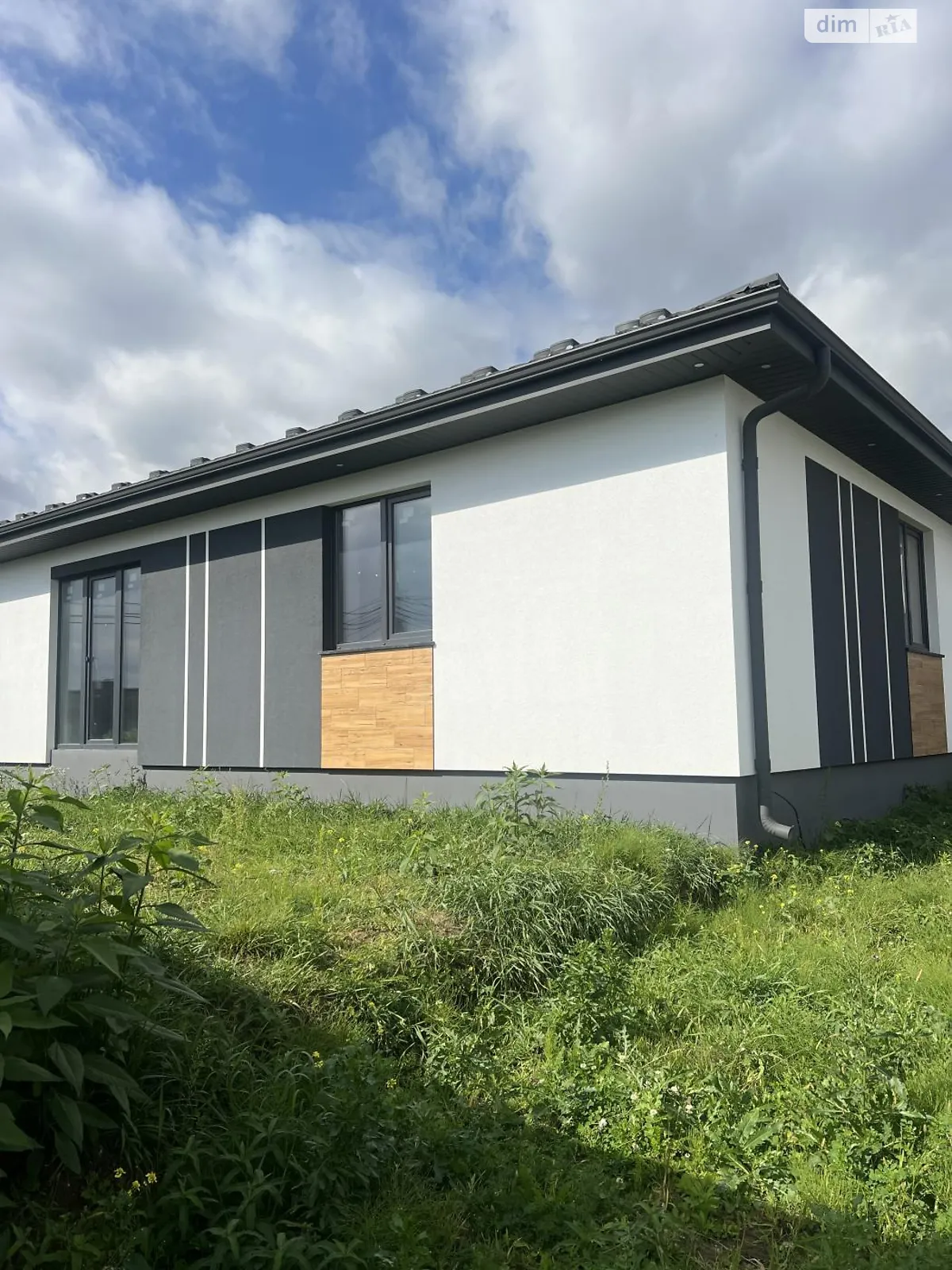 Продається одноповерховий будинок 78 кв. м з ділянкою, цена: 75000 $ - фото 1