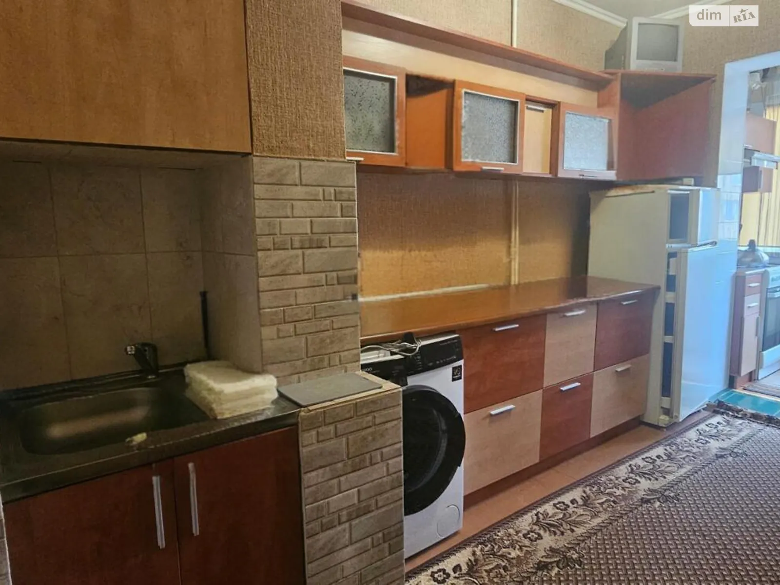 Продается 3-комнатная квартира 62 кв. м в Ровно, ул. Мельника Андрея - фото 1