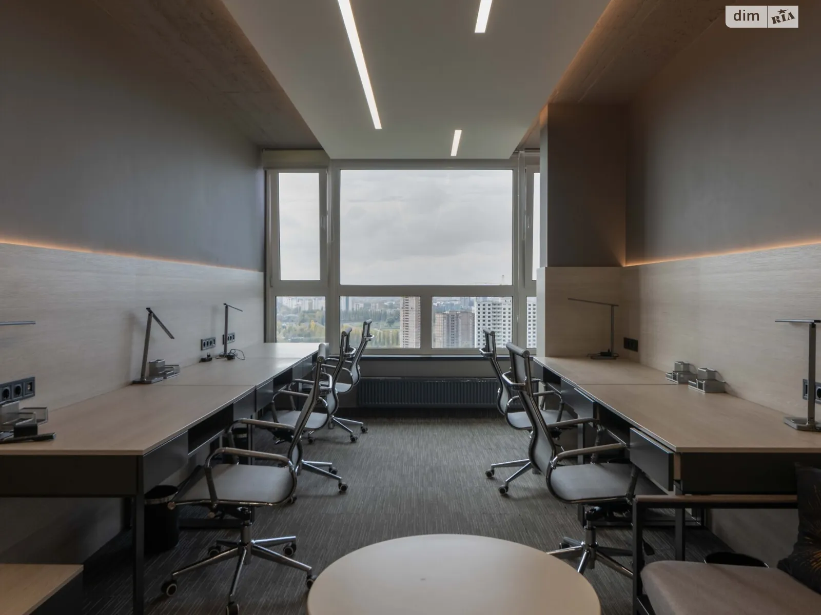 Продається офіс 31.9 кв. м в бізнес-центрі, цена: 72900 $ - фото 1