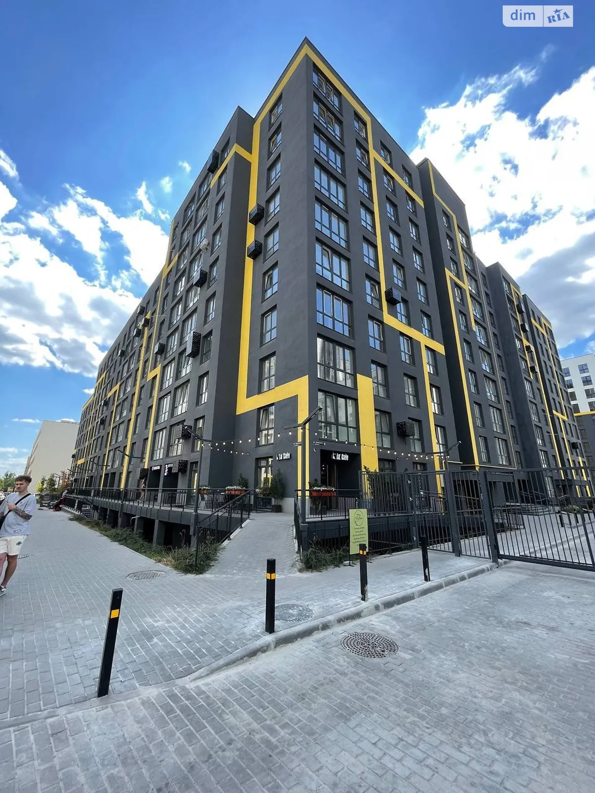 Сдается в аренду 2-комнатная квартира 76 кв. м в Львове, ул. Железнодорожная - фото 1