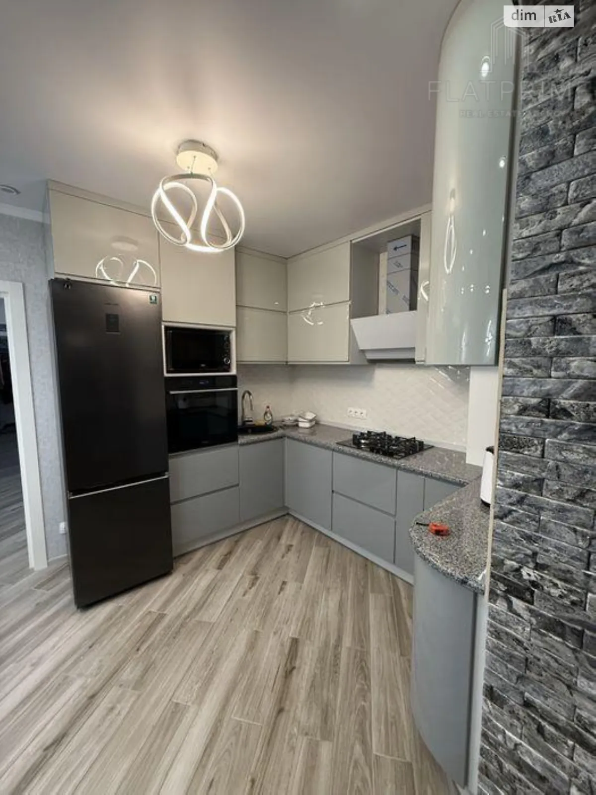 Продается 2-комнатная квартира 68 кв. м в Софиевской Борщаговке, ул. Петровская - фото 1