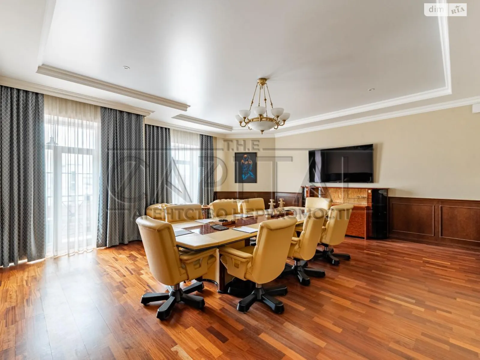 Сдается в аренду офис 782 кв. м в бизнес-центре, цена: 17000 $ - фото 1