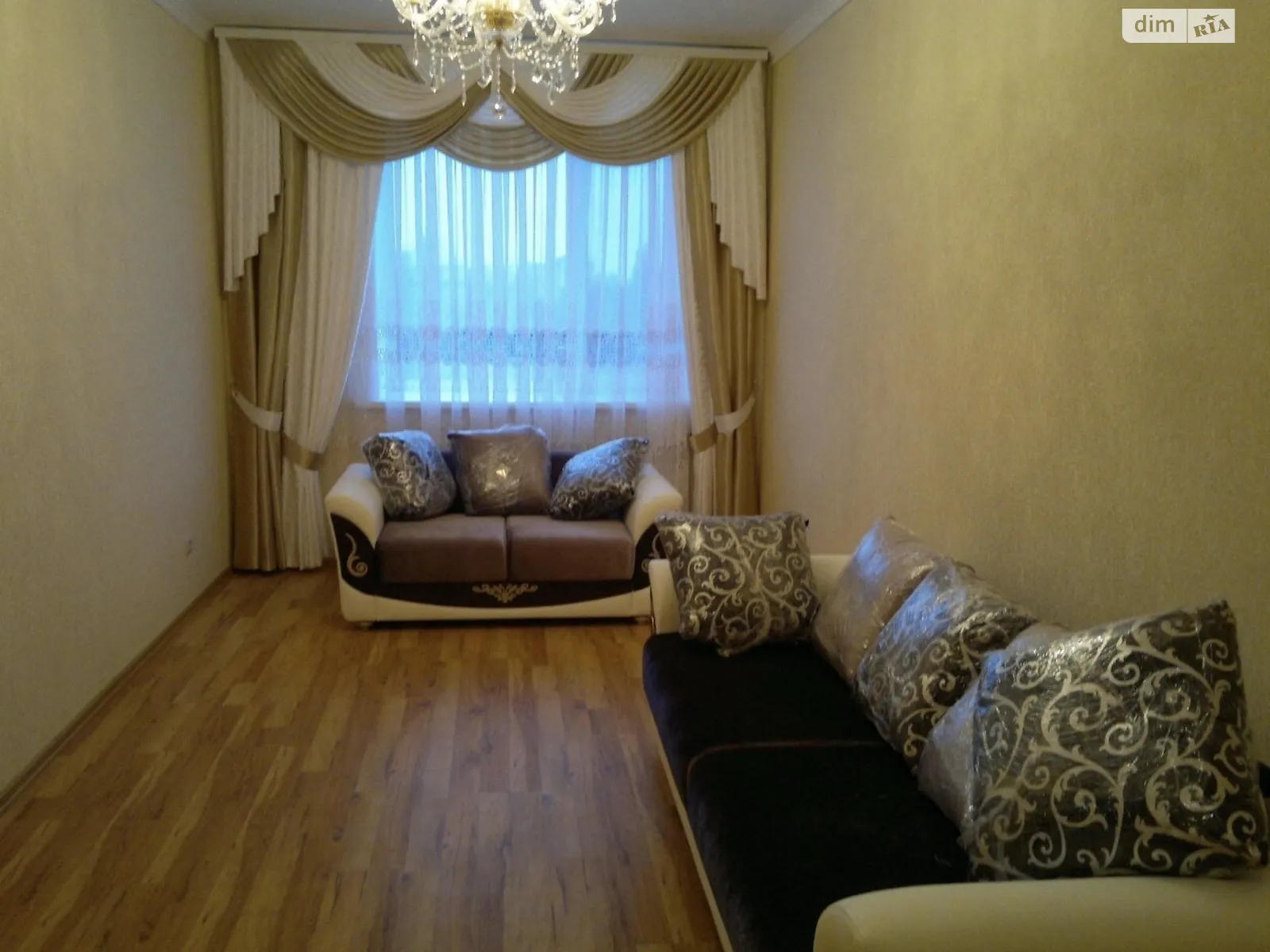 Продается 3-комнатная квартира 79 кв. м в Конотопе, ул. Успенско-Троицкая, 79 - фото 1