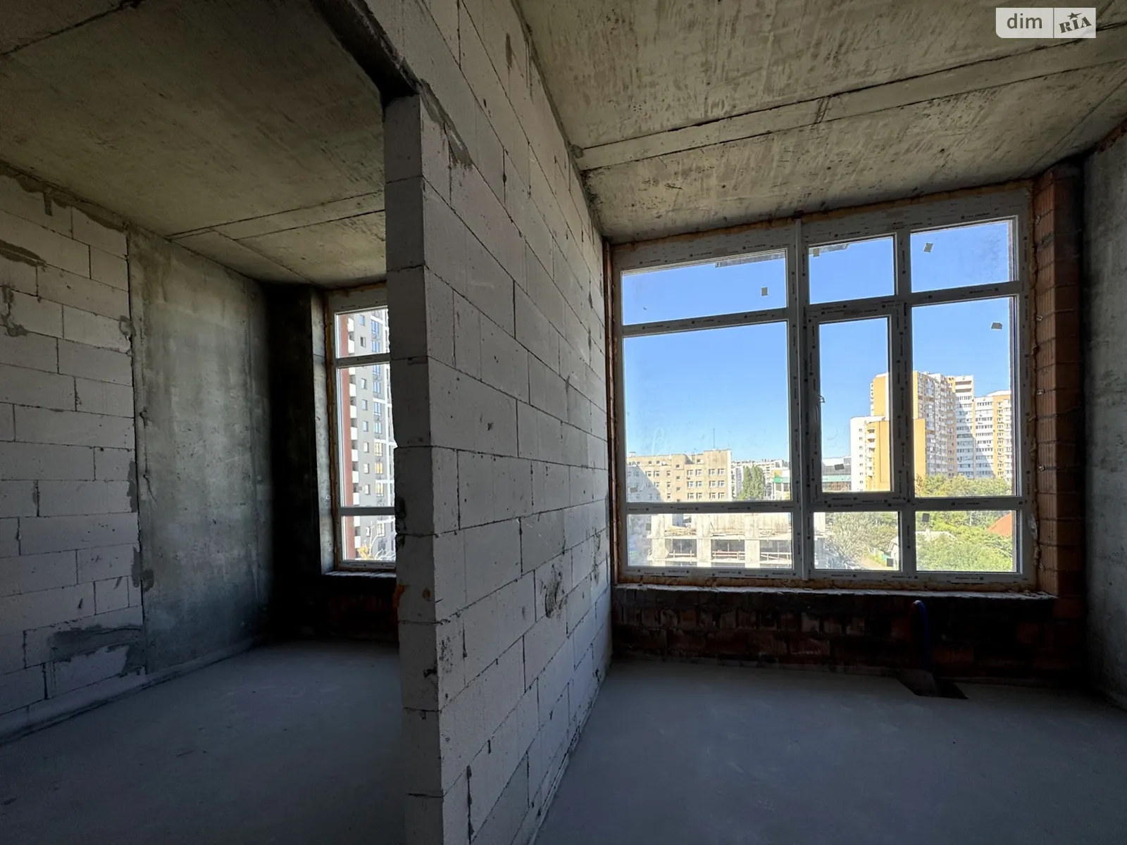 Продається 1-кімнатна квартира 39 кв. м у Києві, пров. Індустріальний, 2 - фото 1