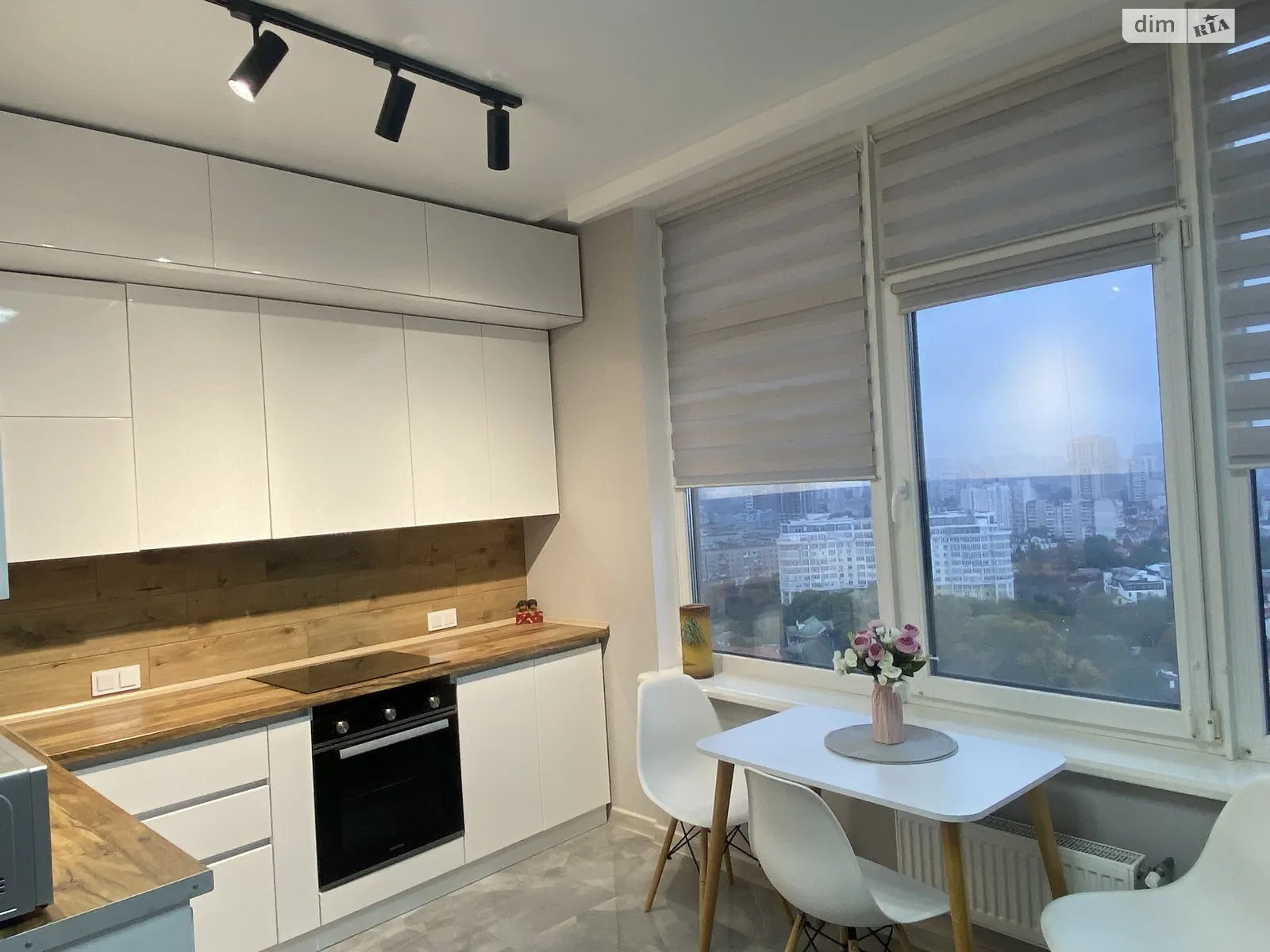 Здається в оренду 1-кімнатна квартира 48 кв. м у Одесі, вул. Валерія Самофалова, 16А/3 - фото 1