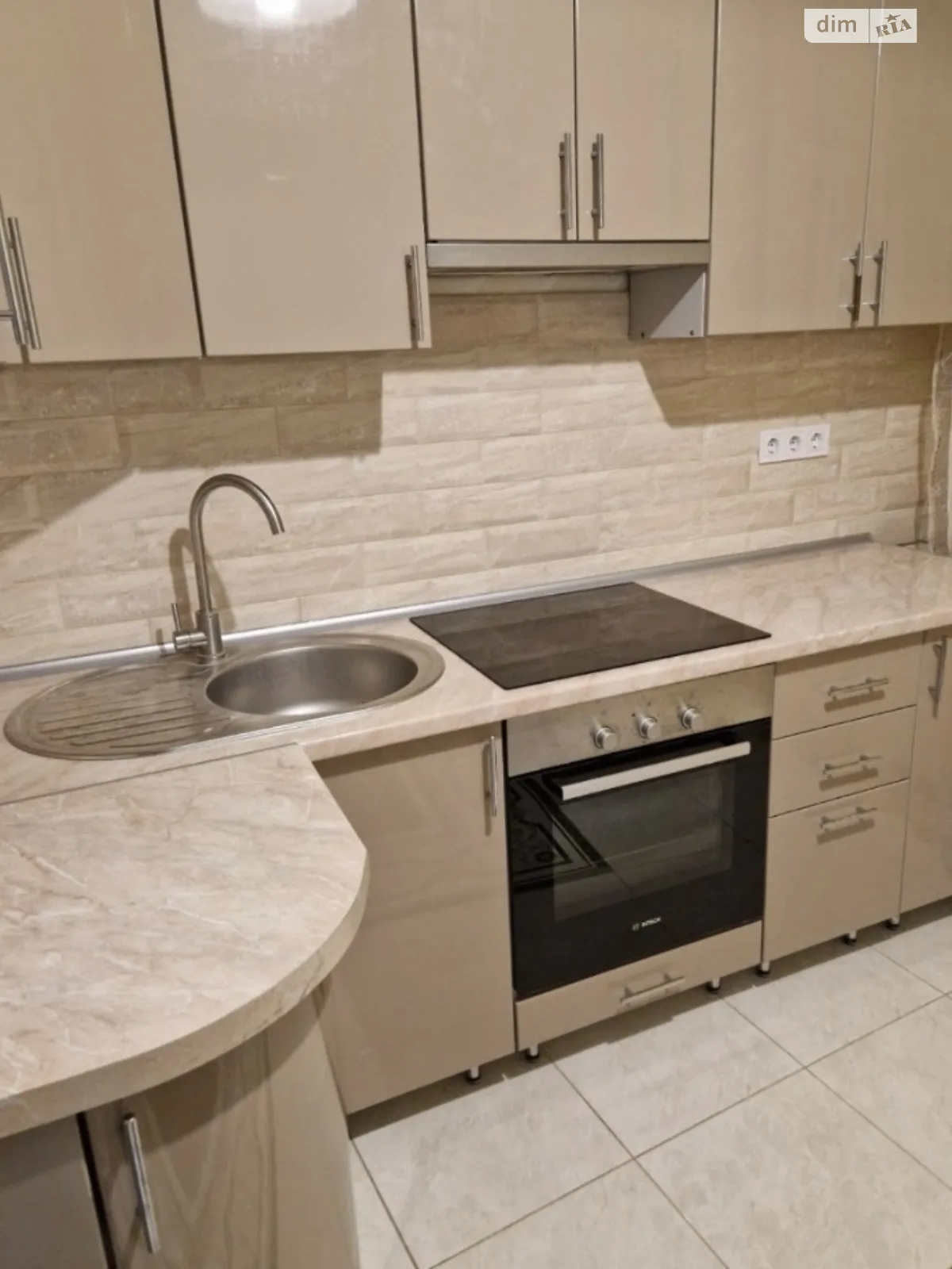 Здається в оренду 1-кімнатна квартира 40 кв. м у Одесі, вул. Валерія Самофалова, 16А/2 - фото 1