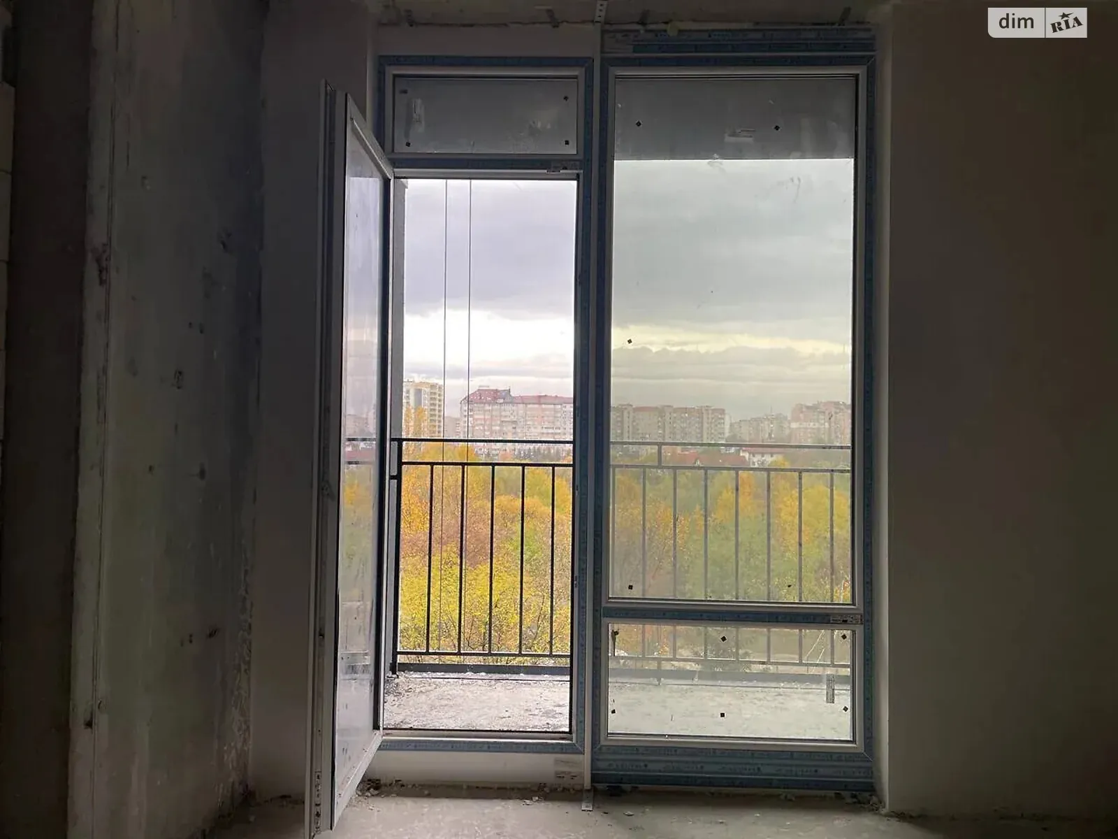 Продается 1-комнатная квартира 42 кв. м в Угорниках, ул. Героев Николаева(Сеченова), 129А корпус 15 - фото 1