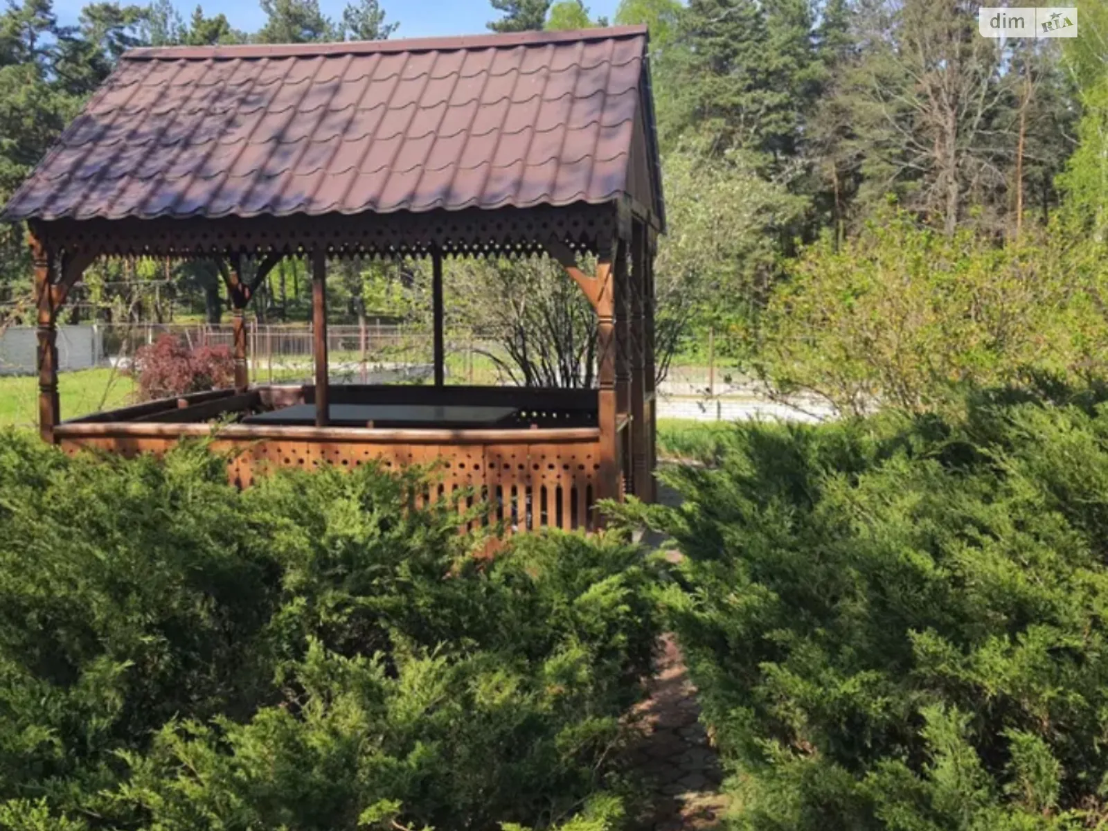 Продается дом на 2 этажа 180 кв. м с беседкой, цена: 155000 $ - фото 1