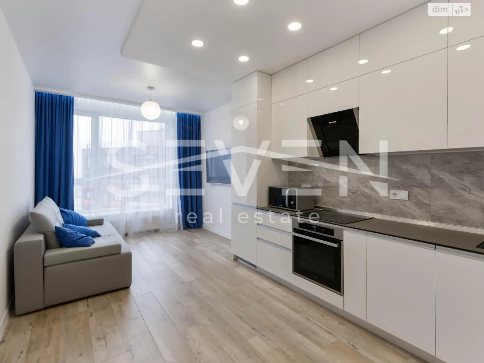 Продается 1-комнатная квартира 47.4 кв. м в Киеве, бул. Вацлава Гавела, 6В - фото 1