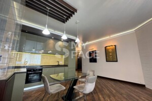 Продажа квартиры, Киев, р‑н. Саперное Поле, ст.м. Печерская, Коновальца Евгения улица, дом 44А