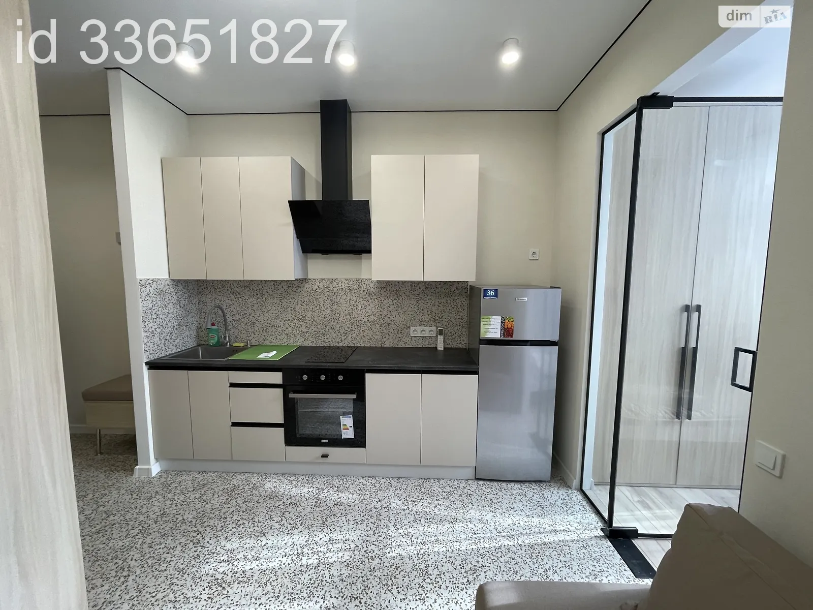 Продается 1-комнатная квартира 30 кв. м в Одессе, ул. Владислава Бувалкина(Генерала Бочарова) - фото 1