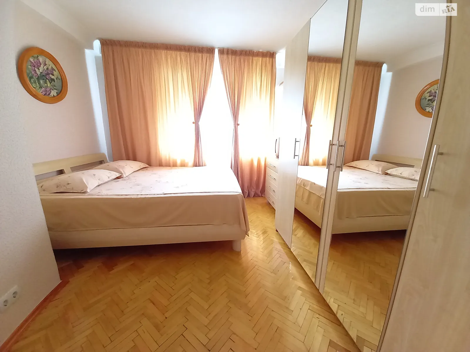 бул. Леси Украинки, 28 Саперное Поле Киев Печерская - фото 1