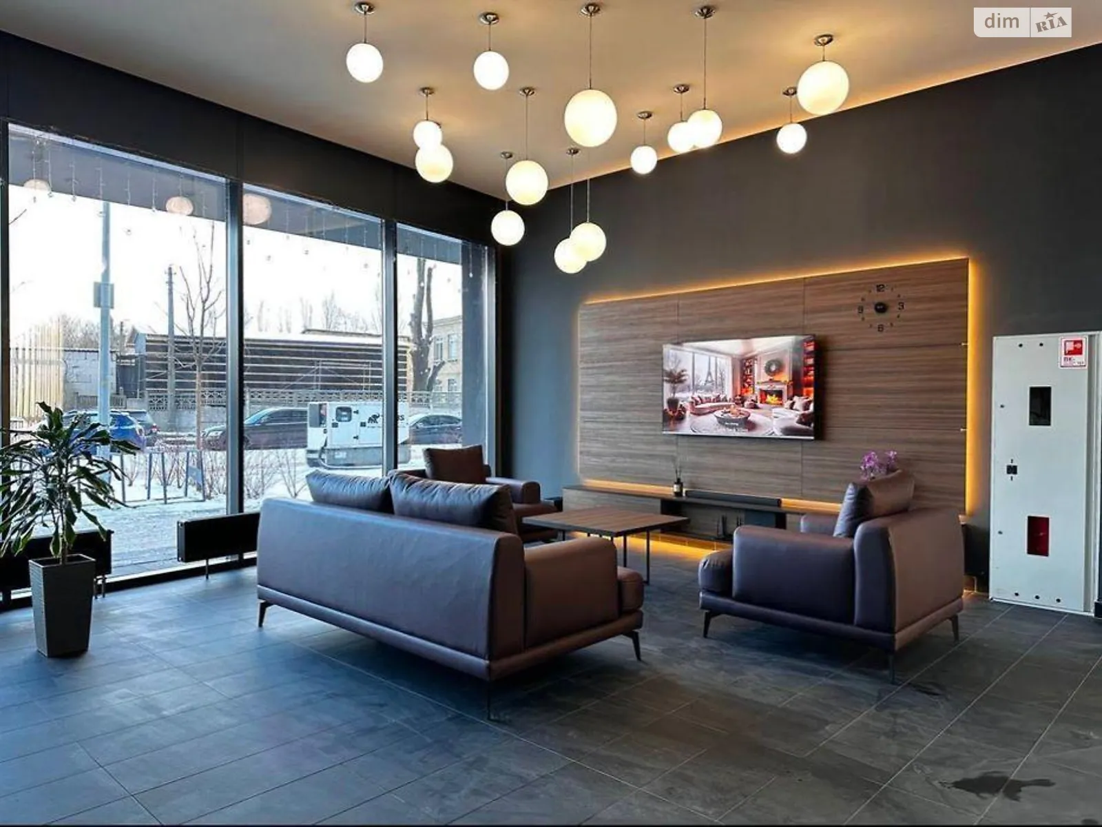 Продается 1-комнатная квартира 84 кв. м в Киеве, ул. Причальная, 12 - фото 1