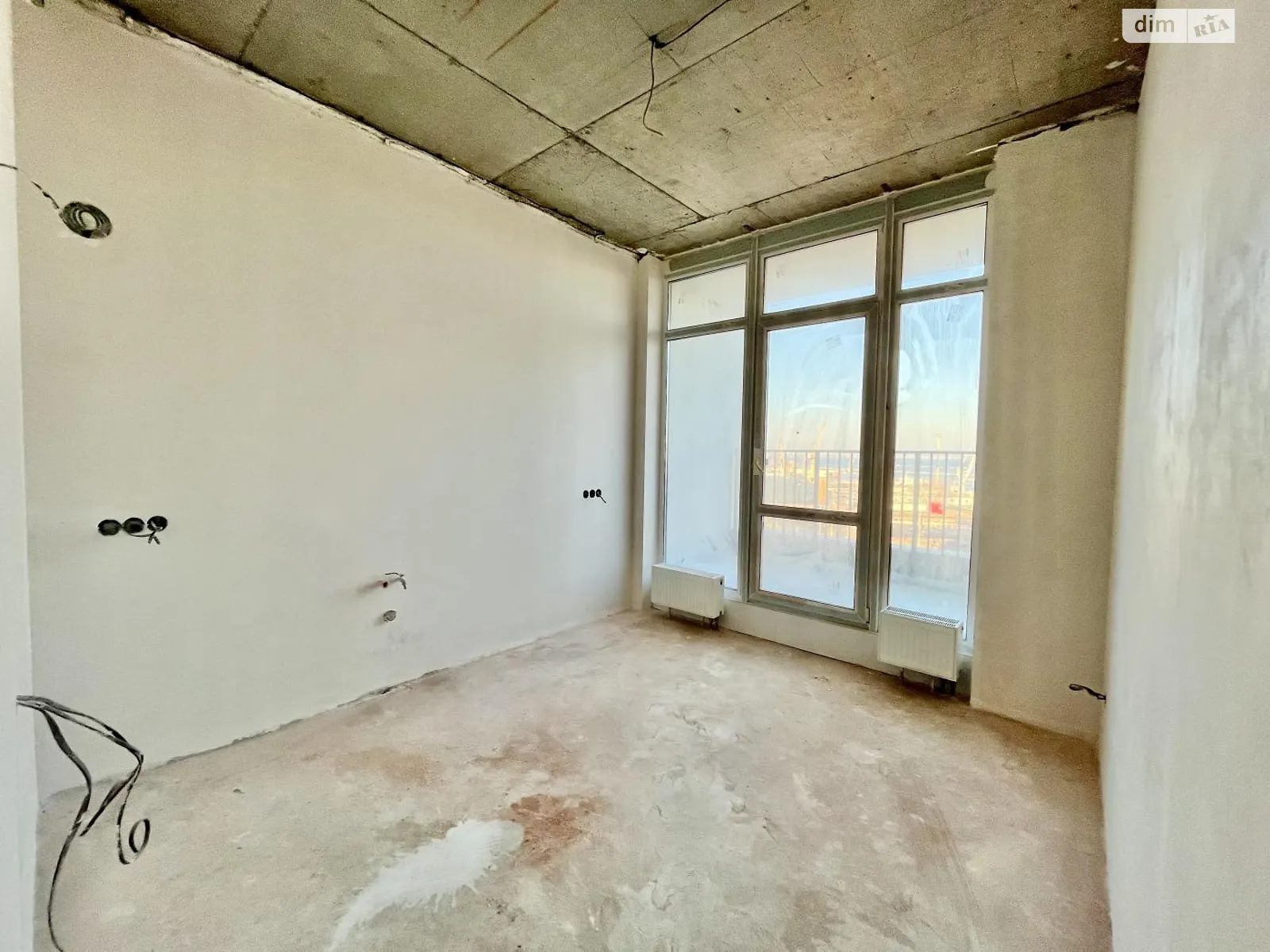 Продается 1-комнатная квартира 41 кв. м в Одессе, ул. Софиевская, 1А - фото 1