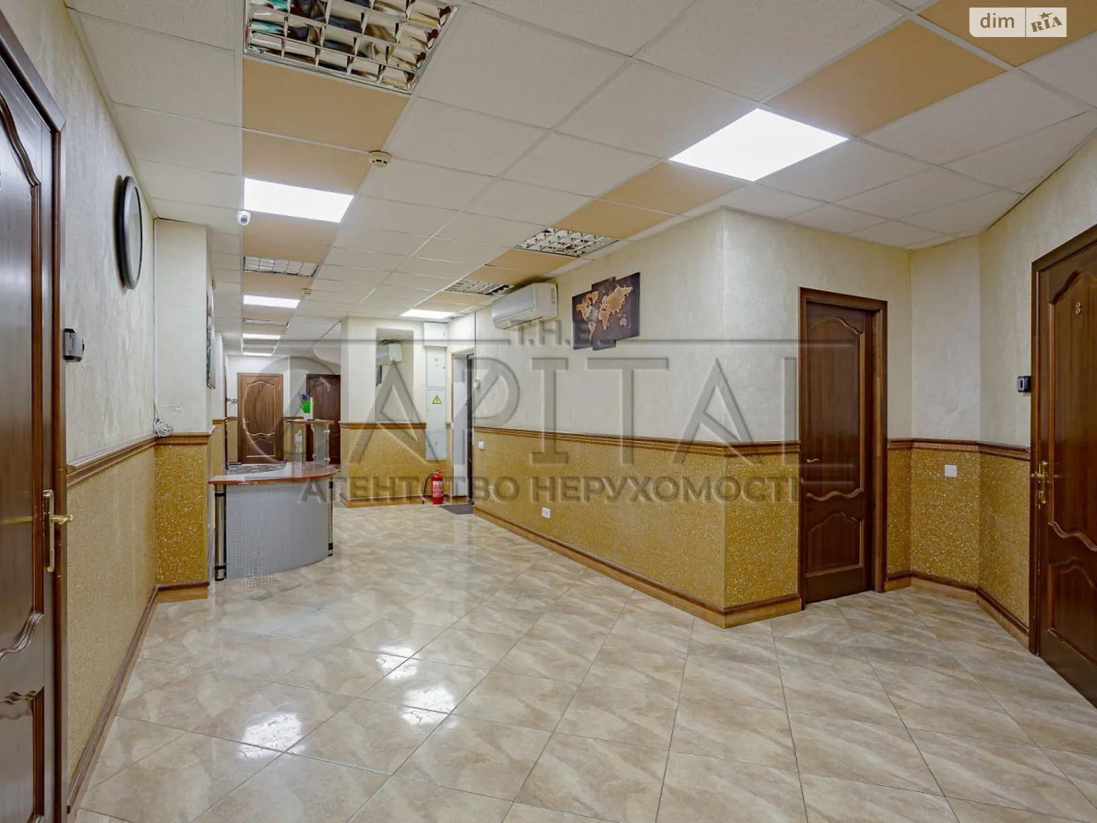 Продается офис 467.3 кв. м в бизнес-центре, цена: 385000 $ - фото 1