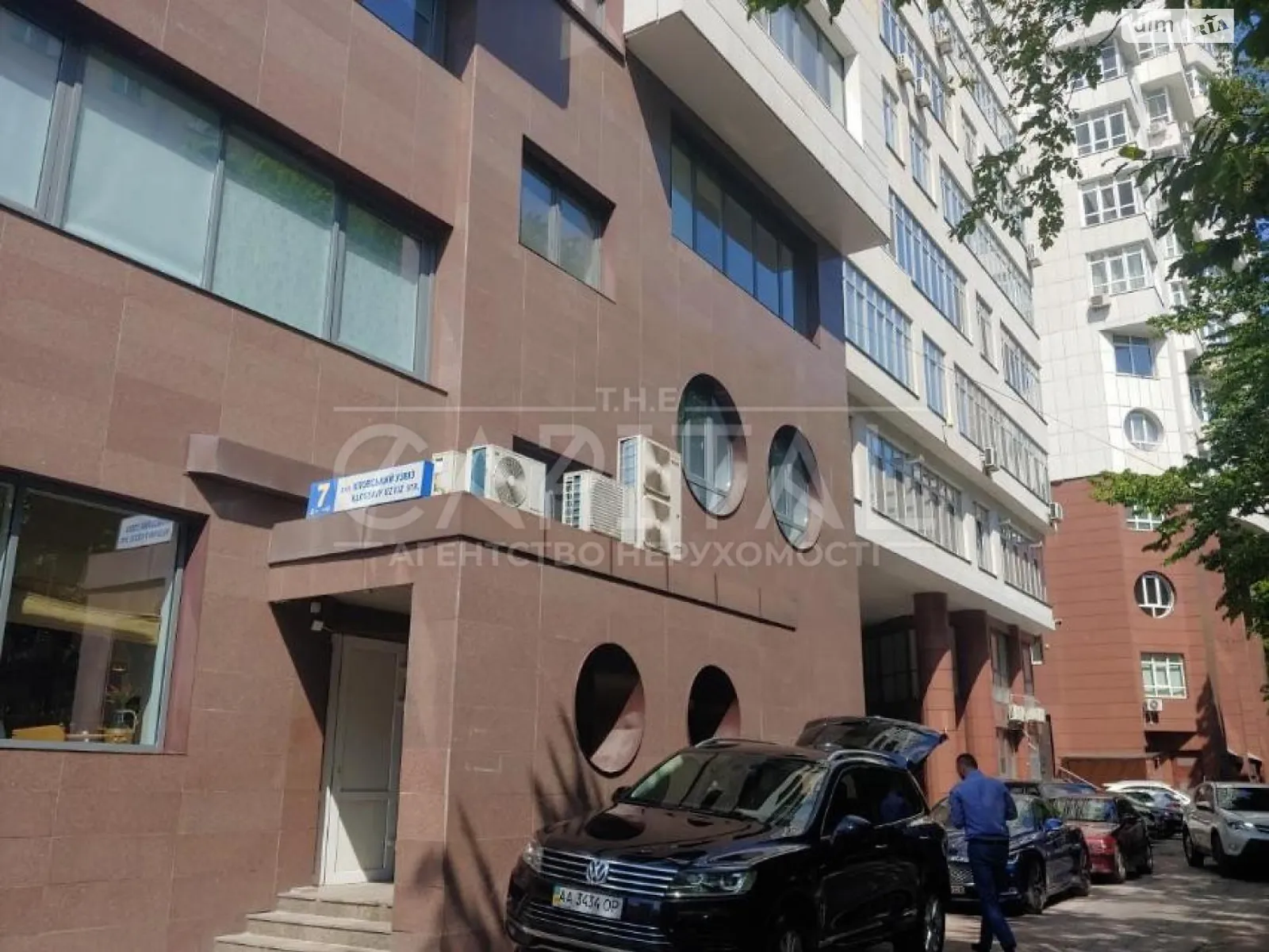 Сдается в аренду офис 958.8 кв. м в бизнес-центре, цена: 14385 $ - фото 1