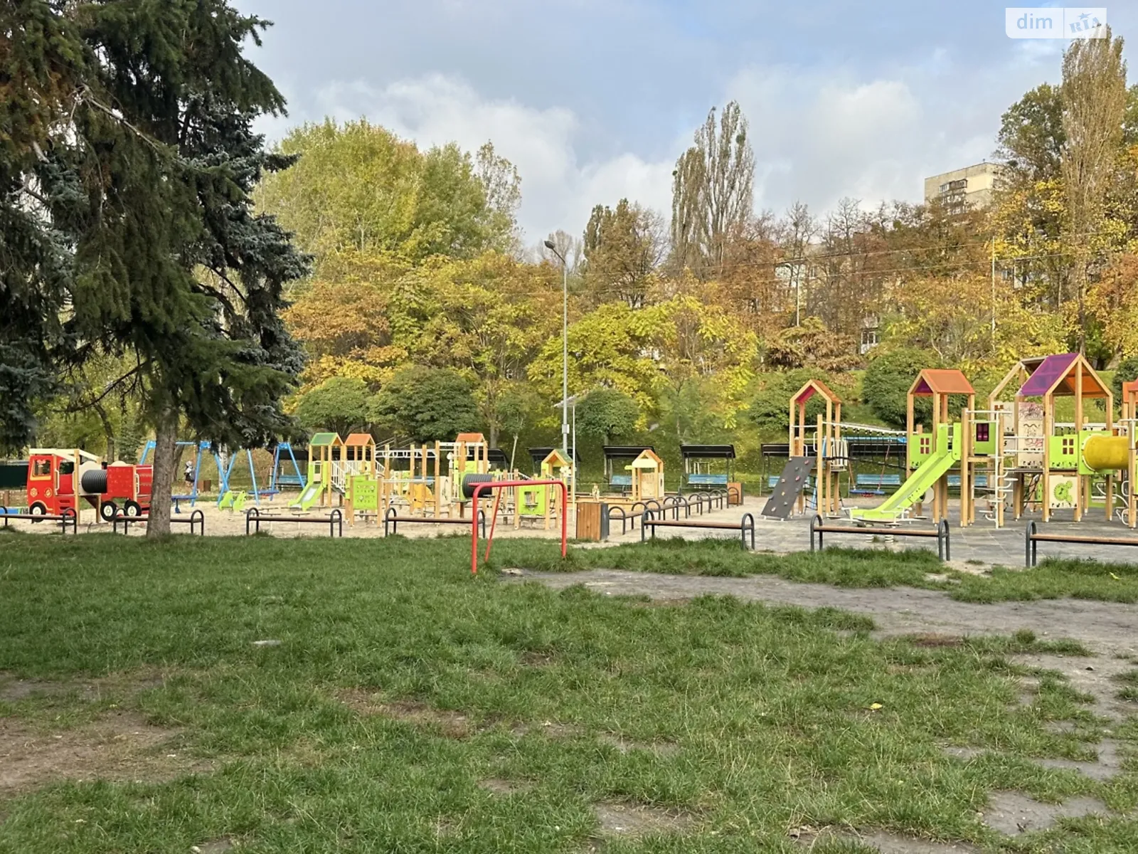 Здається в оренду 3-кімнатна квартира 57.1 кв. м у Києві, вул. Генерала Генадія Воробйова, 14 - фото 1