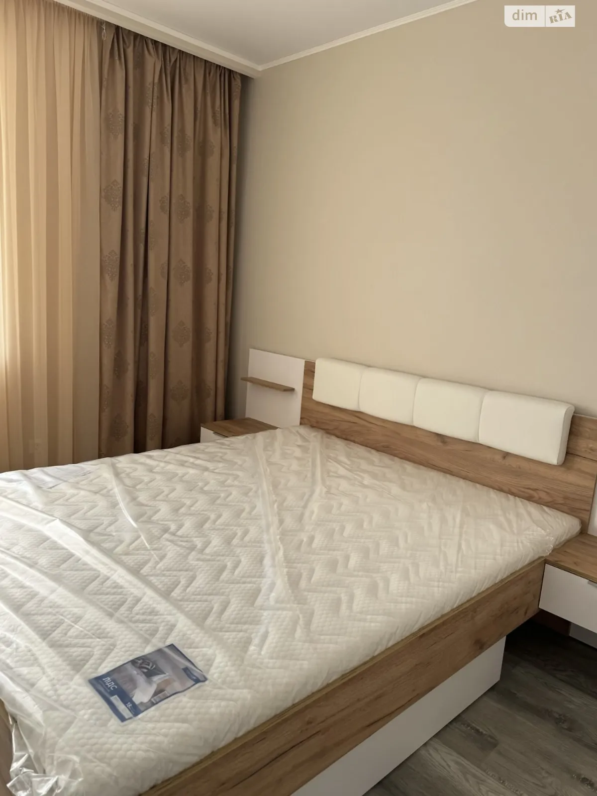 Здається в оренду 2-кімнатна квартира 87 кв. м у Хмельницькому, вул. Зарічанська, 9 - фото 1
