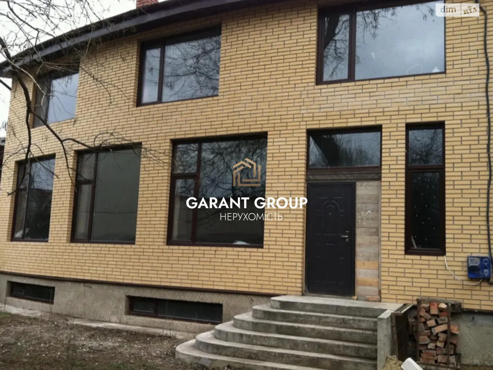 Продается дом на 2 этажа 248 кв. м с верандой, цена: 210000 $ - фото 1
