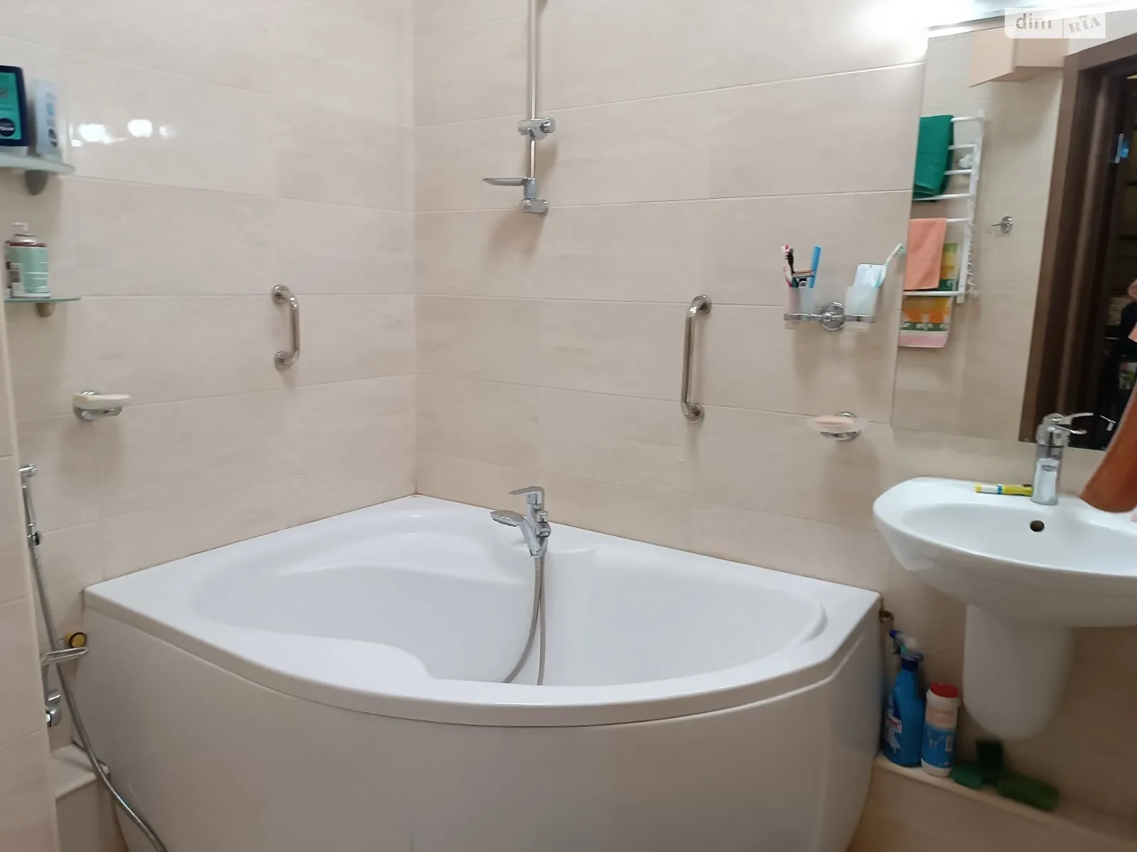 Продается 3-комнатная квартира 66 кв. м в Харькове, просп. Юбилейный - фото 1