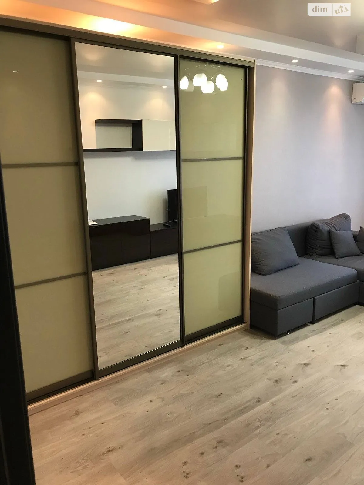 Продається 3-кімнатна квартира 115.2 кв. м у Києві, вул. Олевська, 5 - фото 1