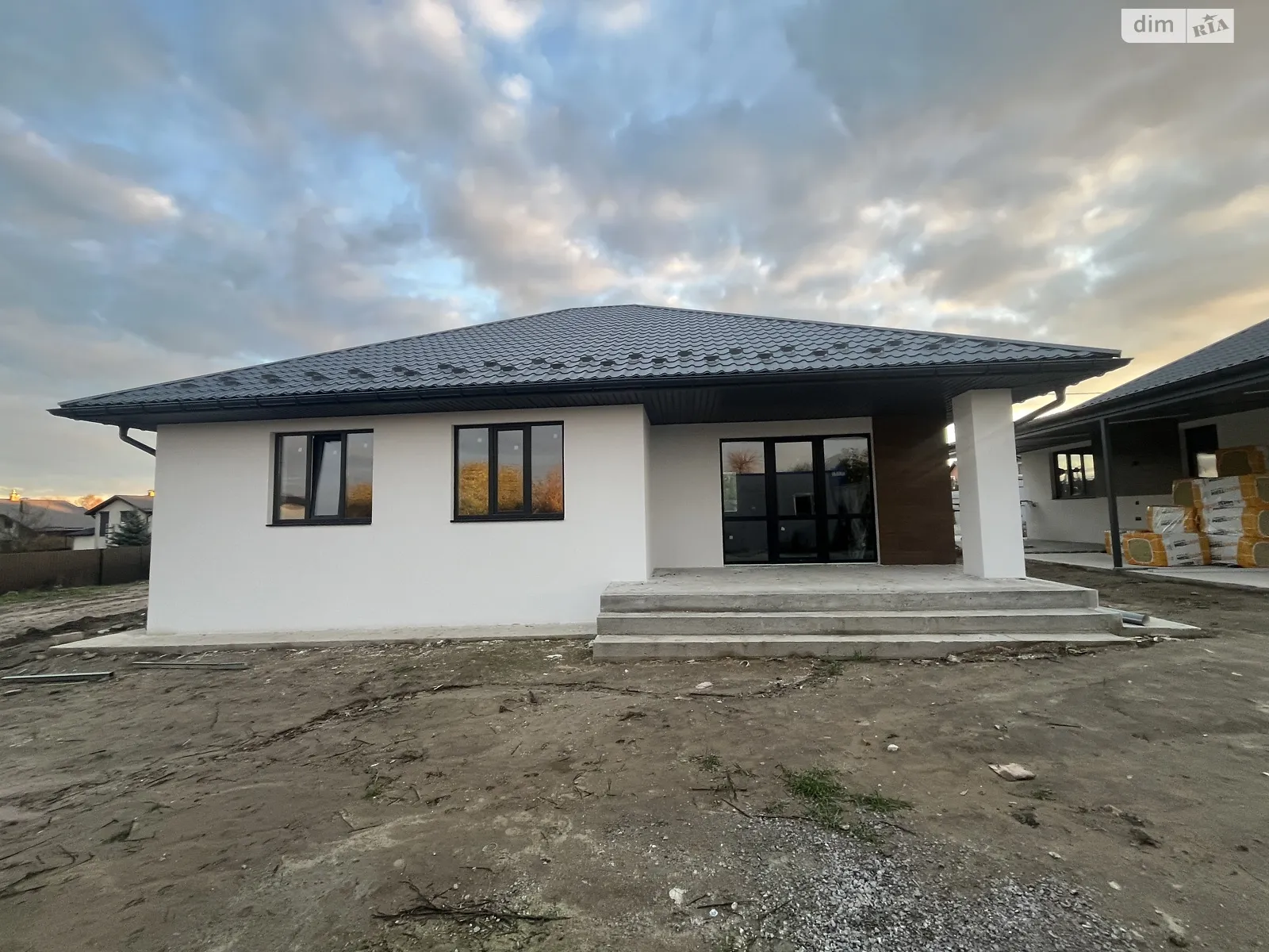 Продається одноповерховий будинок 106 кв. м з бесідкою, цена: 90000 $ - фото 1