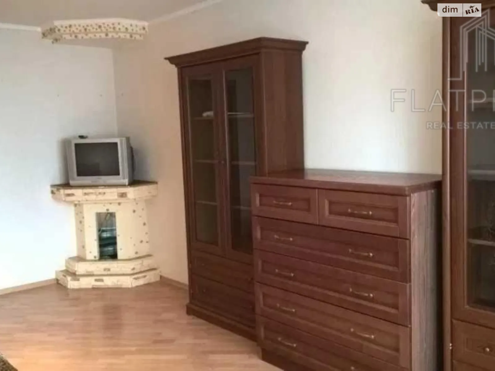 Продается 3-комнатная квартира 70 кв. м в Киеве, просп. Романа Шухевича(Генерала Ватутина), 10А - фото 1