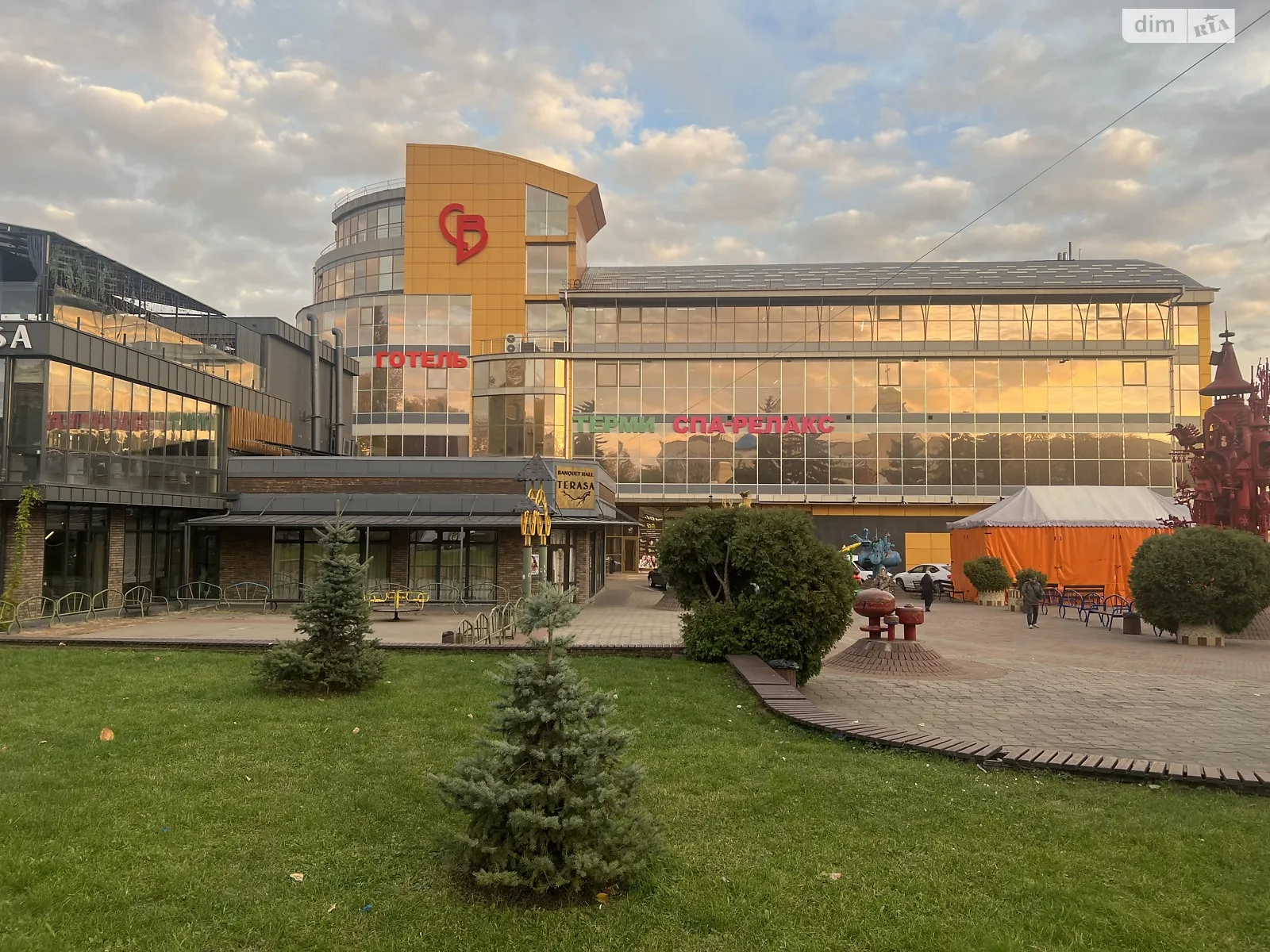 Сдается в аренду помещения свободного назначения 120 кв. м в 5-этажном здании, цена: 600 $ - фото 1