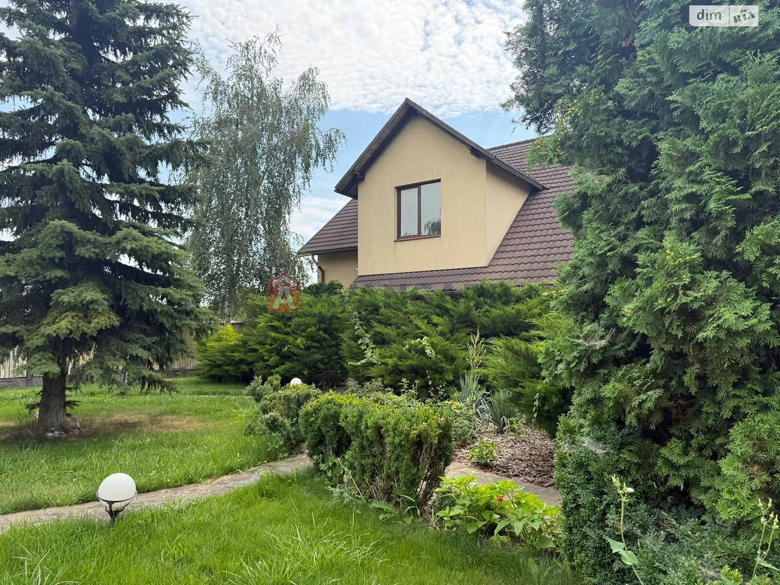 Продается дом на 2 этажа 276.4 кв. м с балконом, цена: 260000 $ - фото 1