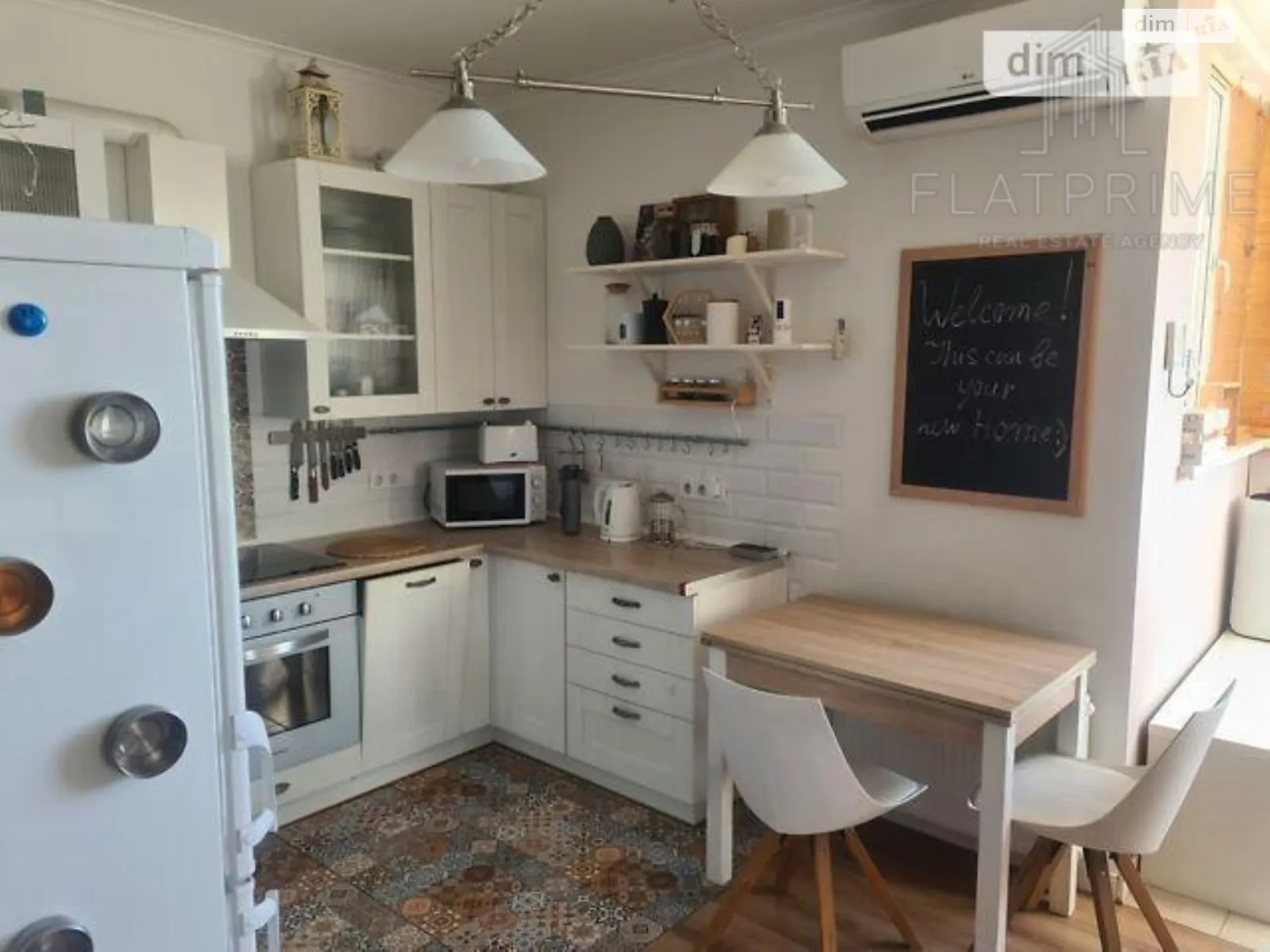 Продается 1-комнатная квартира 41.7 кв. м в Киеве, ул. Юрия Шумского, 3Г - фото 1