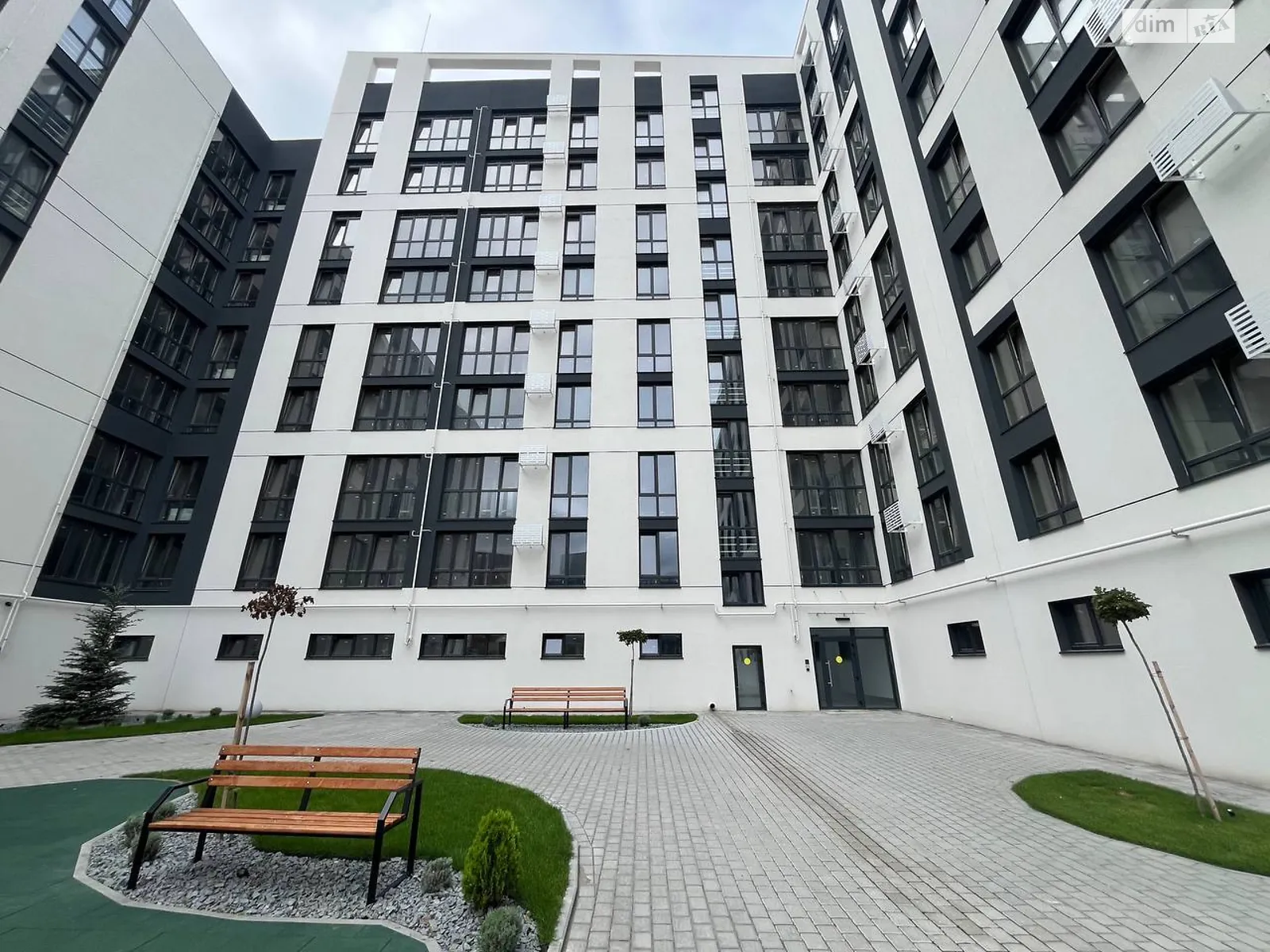 Продается 1-комнатная квартира 44 кв. м в Ровно, ул. Галицкого Данилы, 25 - фото 1