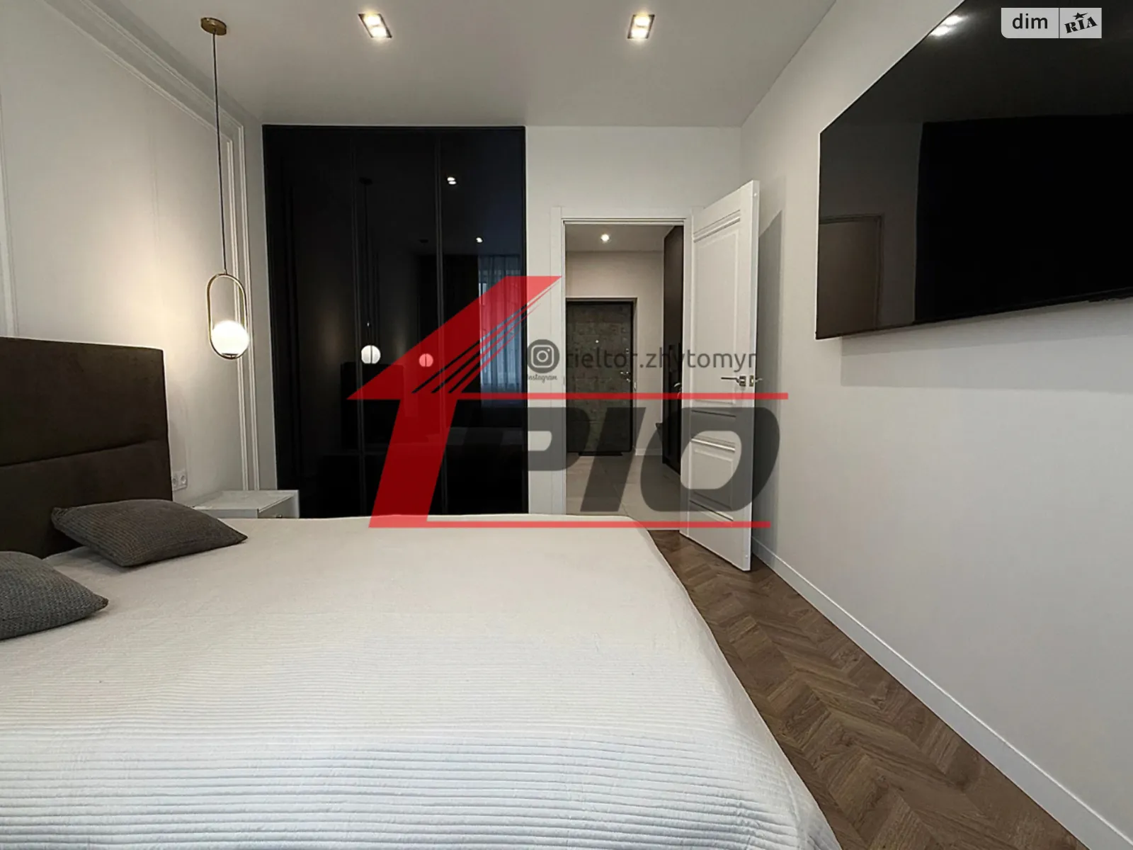 Продается 1-комнатная квартира 41 кв. м в Житомире, ул. Евгения Рыхлика - фото 1