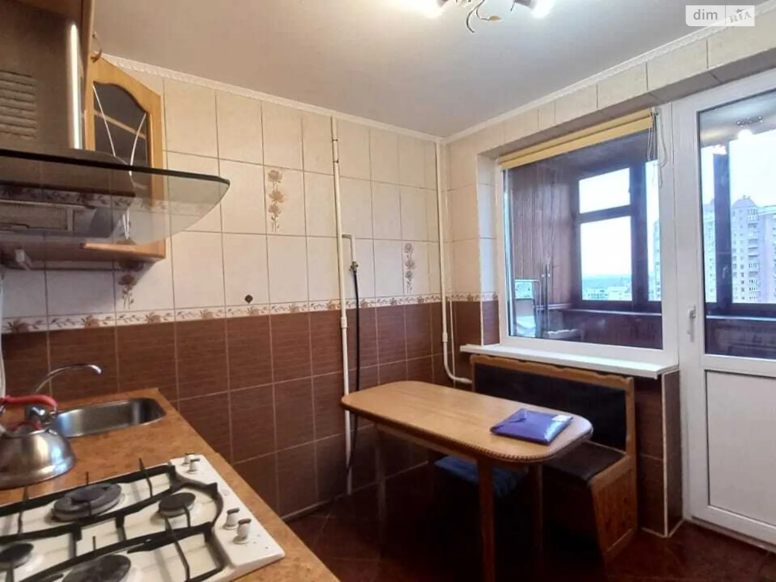 Сдается в аренду 1-комнатная квартира 35 кв. м в Киеве, просп. Владимира Ивасюка, 9А - фото 1