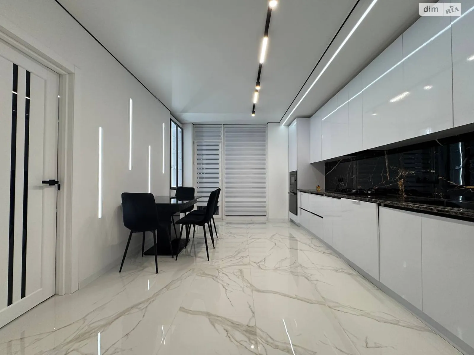 Сдается в аренду 1-комнатная квартира 44.7 кв. м в Ивано-Франковске, цена: 450 $ - фото 1