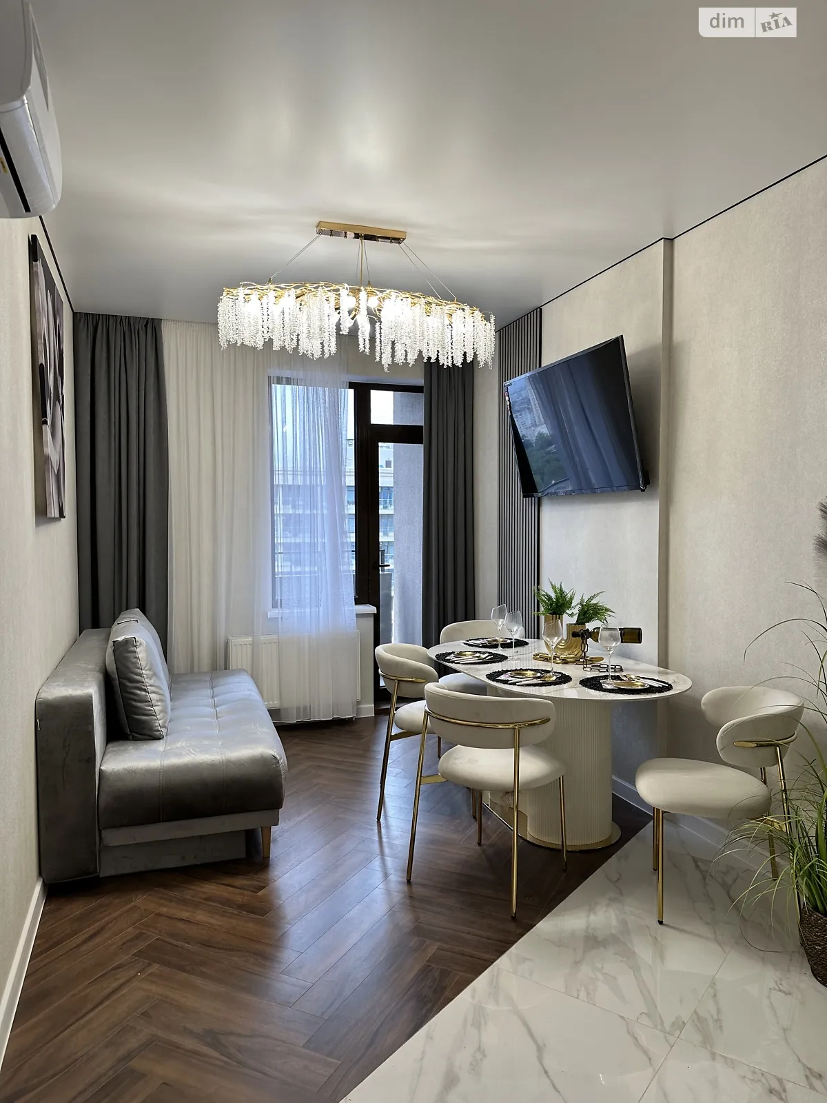 Продается 2-комнатная квартира 70 кв. м в Одессе, ул. Генуэзская, 1/1 - фото 1