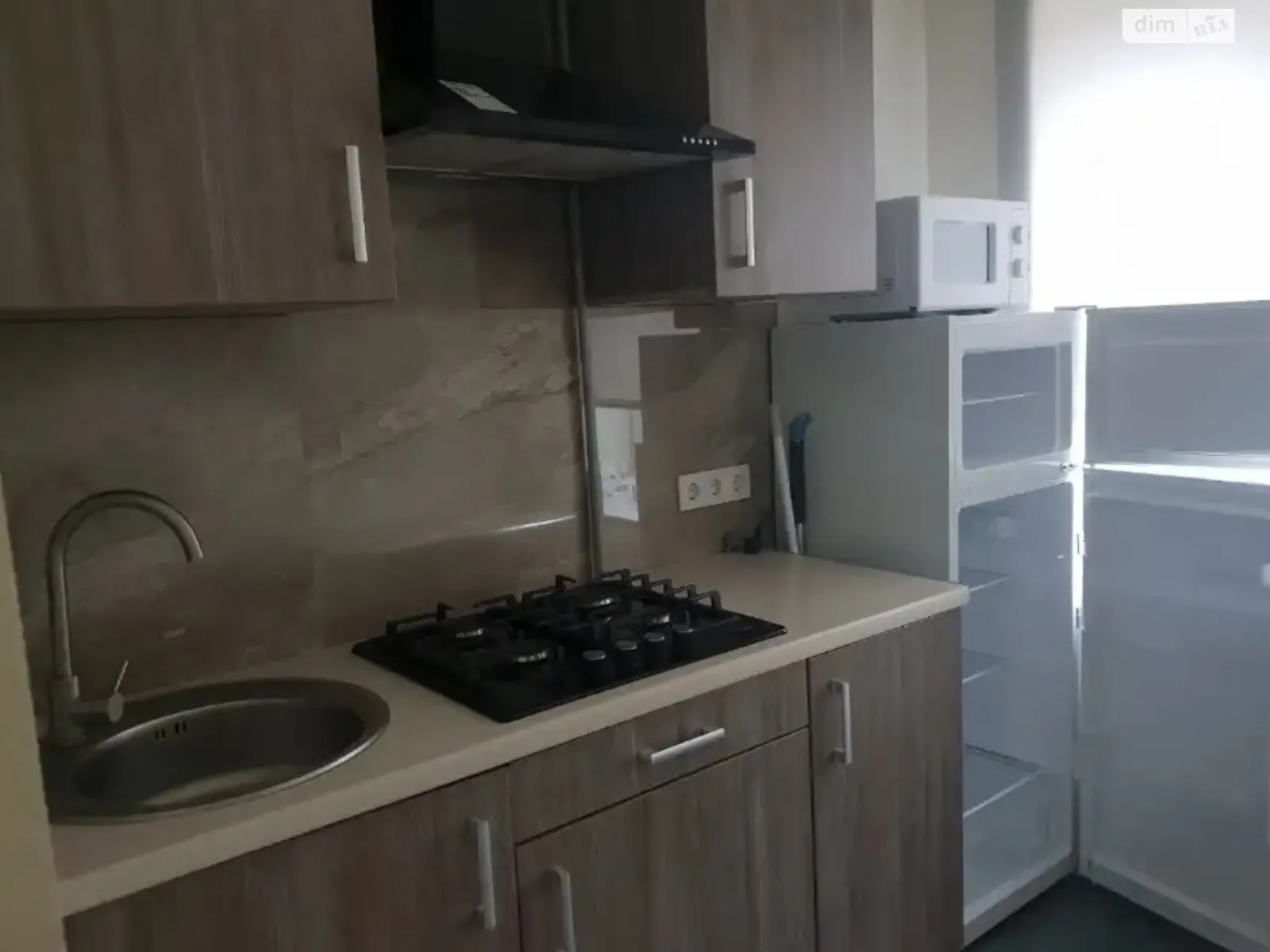 Продается 1-комнатная квартира 30 кв. м в Днепре, ул. Руденко Николая, 108 - фото 1