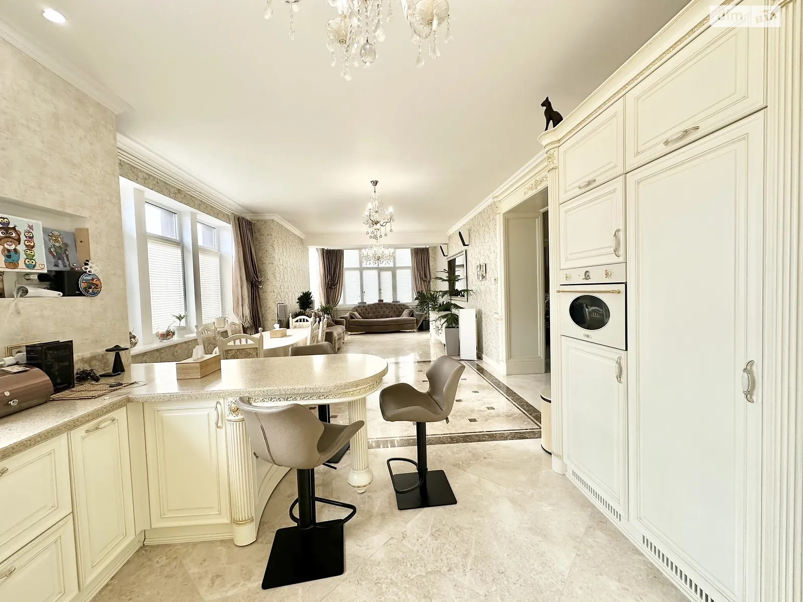 4-кімнатна квартира 160.2 кв. м у Запоріжжі, вул. Розваги - фото 1