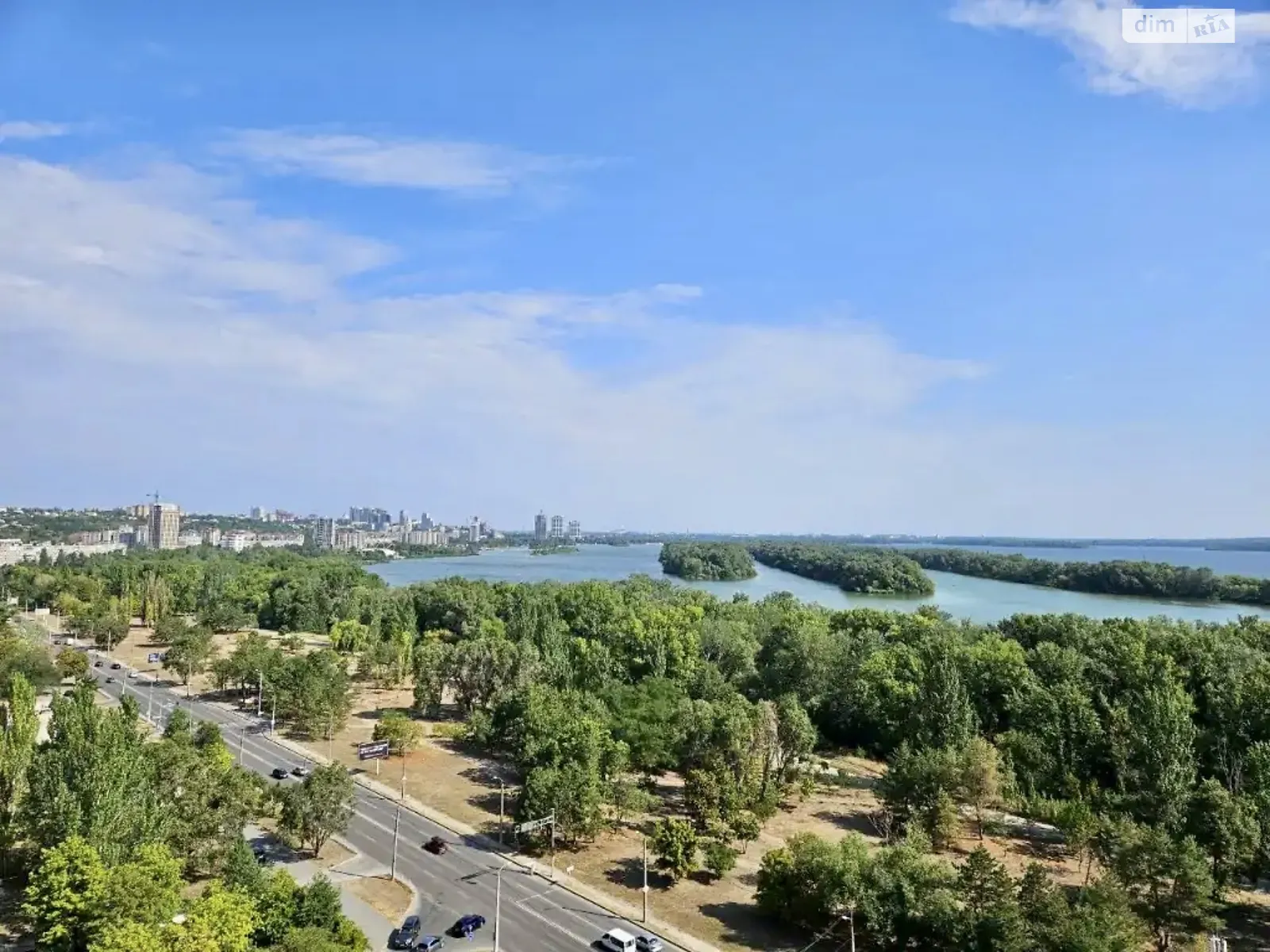 Продается 1-комнатная квартира 43 кв. м в Днепре, ул. Набережная Победы, 128 - фото 1