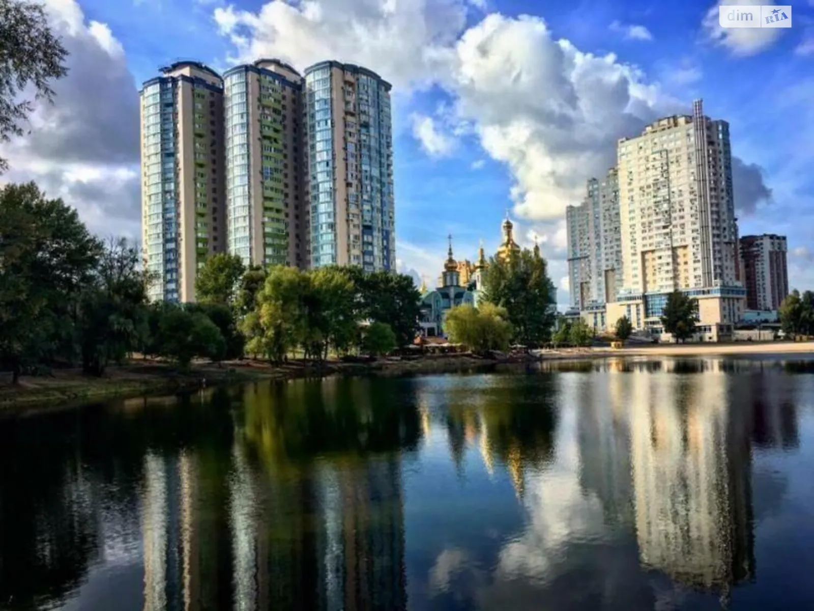 Продается 1-комнатная квартира 47 кв. м в Киеве, ул. Юрия Шумского, 3Г - фото 1