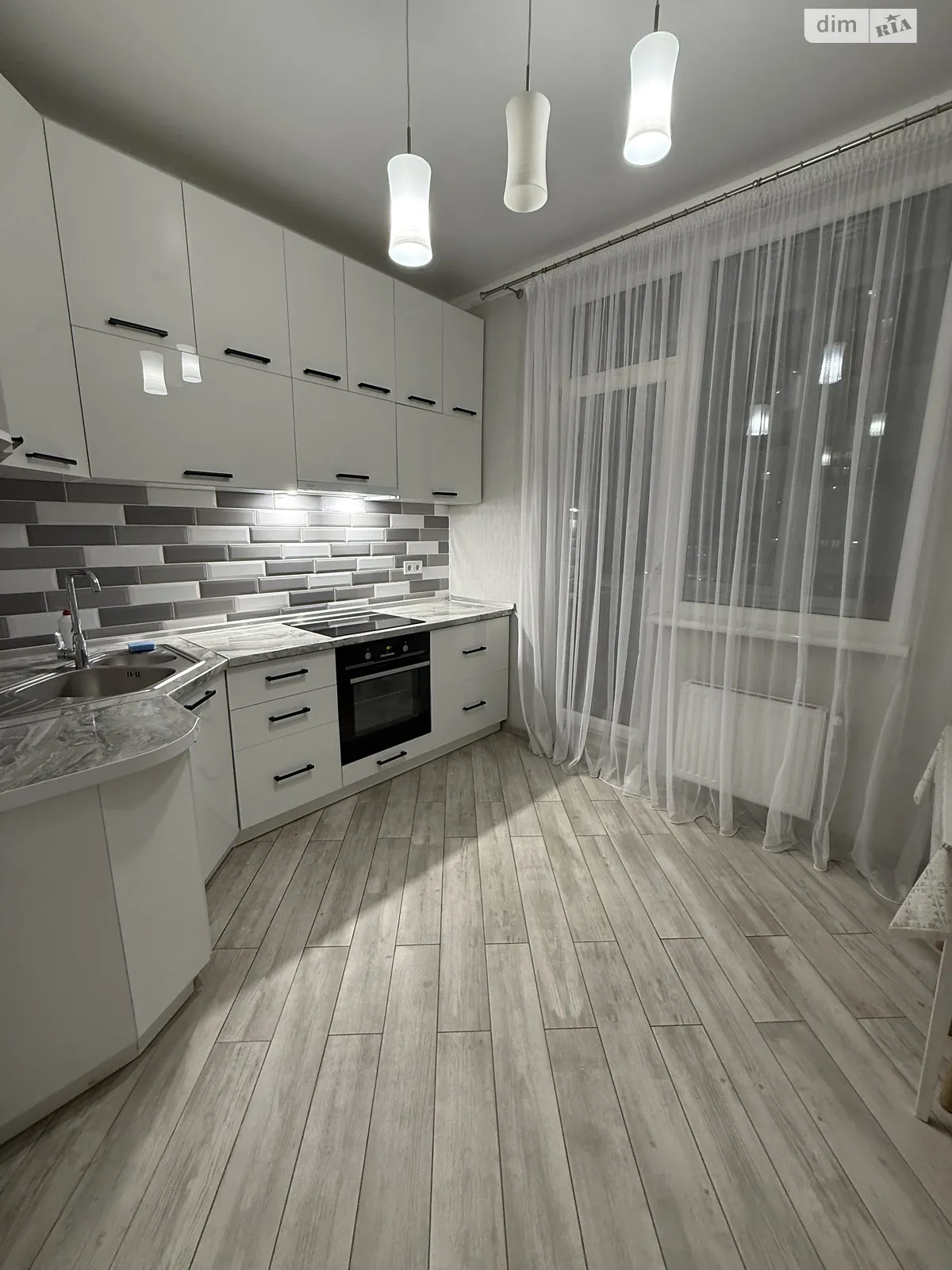 Сдается в аренду 1-комнатная квартира 43 кв. м в, цена: 10500 грн - фото 1