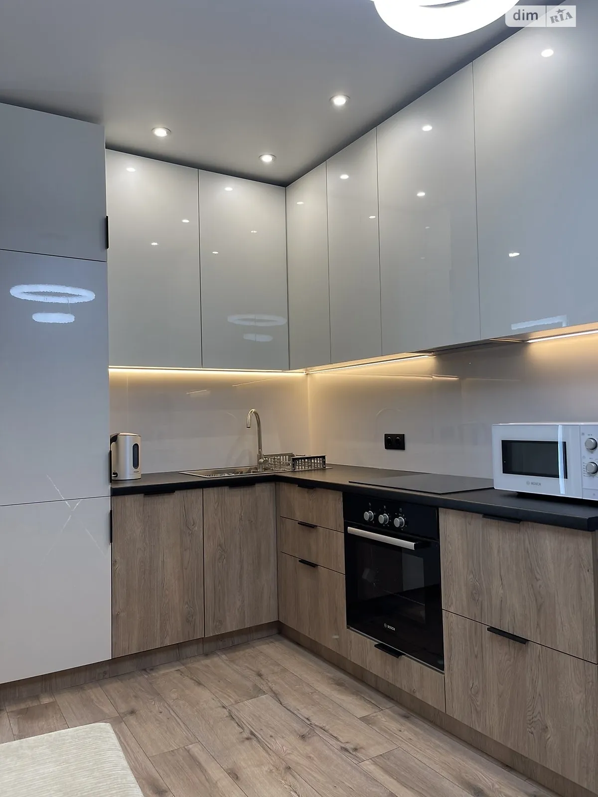 Сдается в аренду 1-комнатная квартира 40 кв. м в Днепре, ул. Набережная Победы, 112Д/4 - фото 1