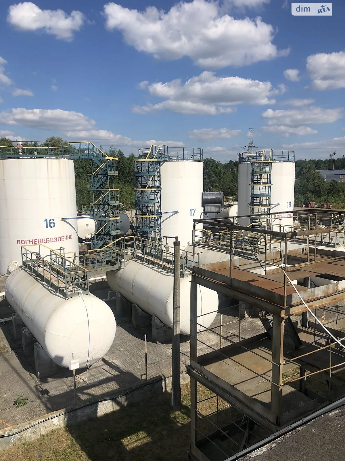 Продается объект сферы услуг 1000 кв. м в 2-этажном здании, цена: 2700000 $ - фото 1