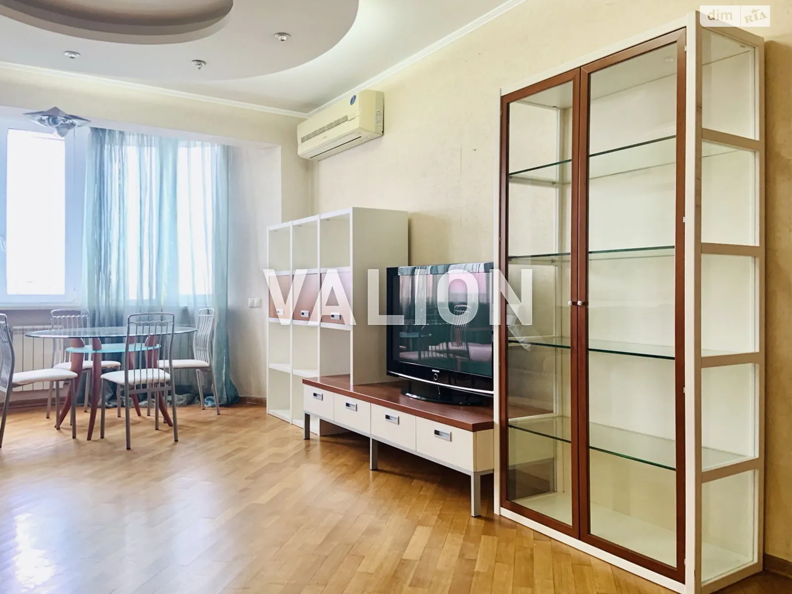 Продается 3-комнатная квартира 85.7 кв. м в Киеве, ул. Евгения Сверстюка(Марины Расковой), 52В - фото 1