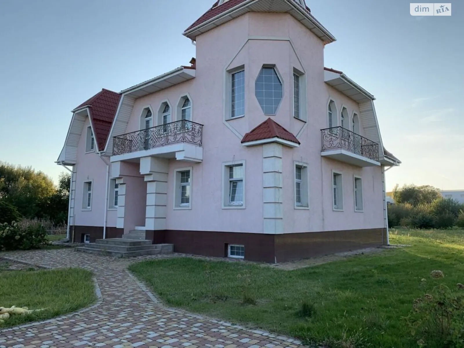 Продается дом на 2 этажа 298.6 кв. м с подвалом, цена: 499000 $ - фото 1