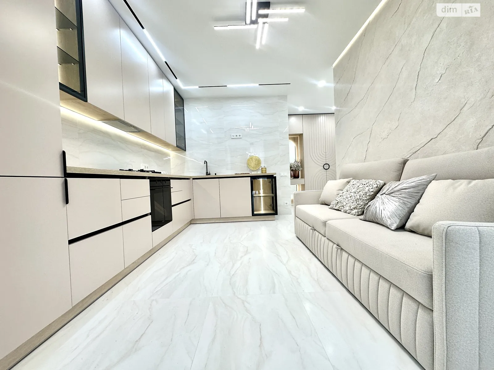 Продается 2-комнатная квартира 66 кв. м в Софиевской Борщаговке, ул. Счастливая, 63 - фото 1