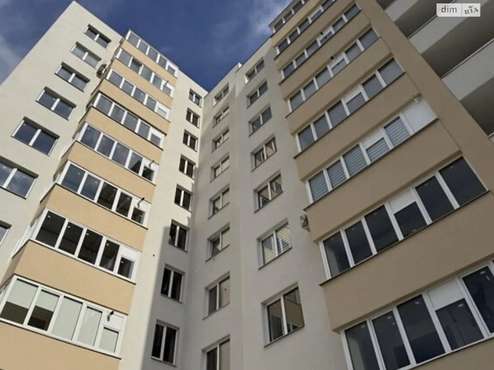 3-комнатная квартира 70 кв. м в Тернополе, ул. Довженко Александра - фото 1