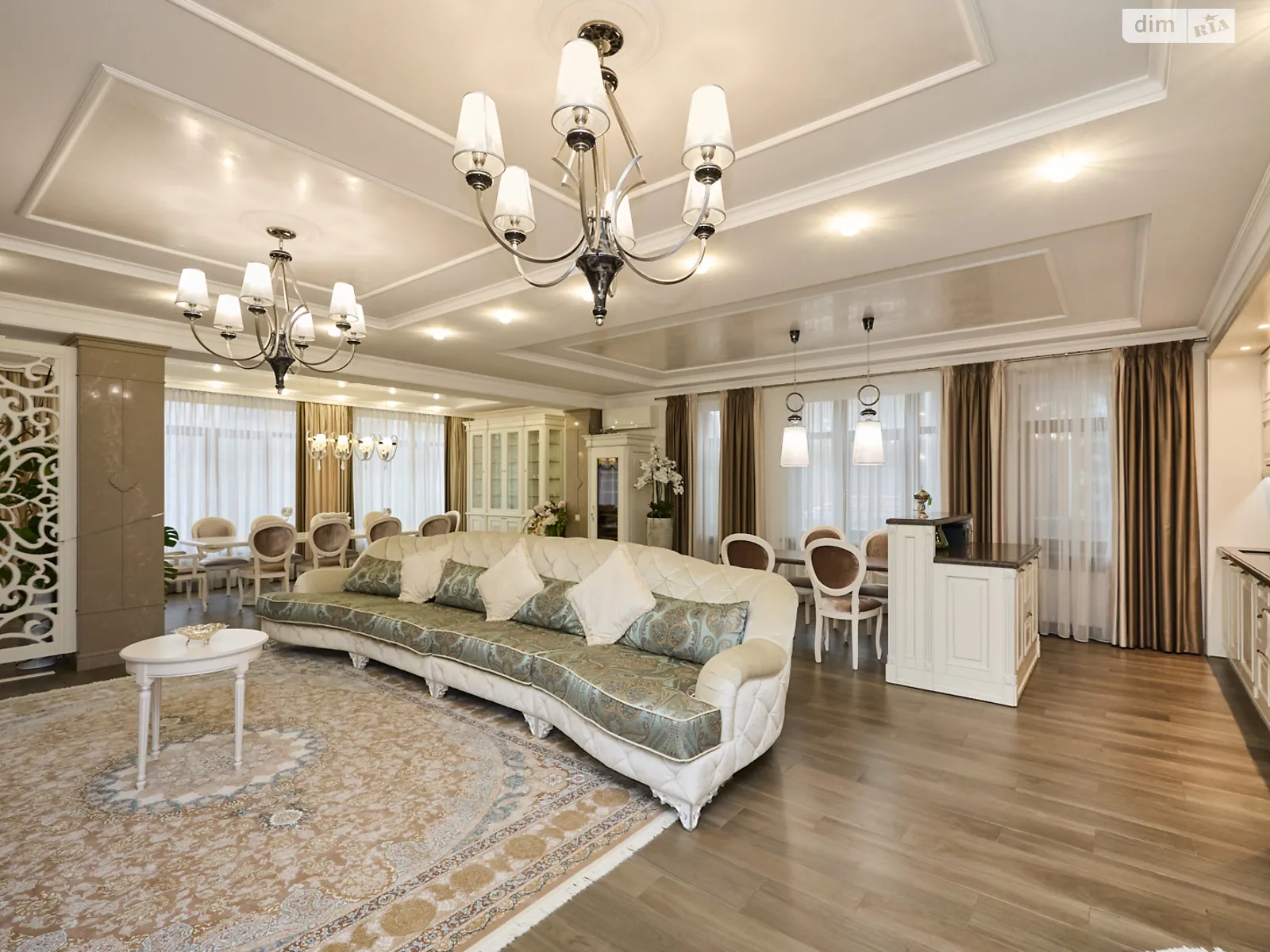 Продается 1-комнатная квартира 148.3 кв. м в Киеве, ул. Лукьяновская, 21Б - фото 1