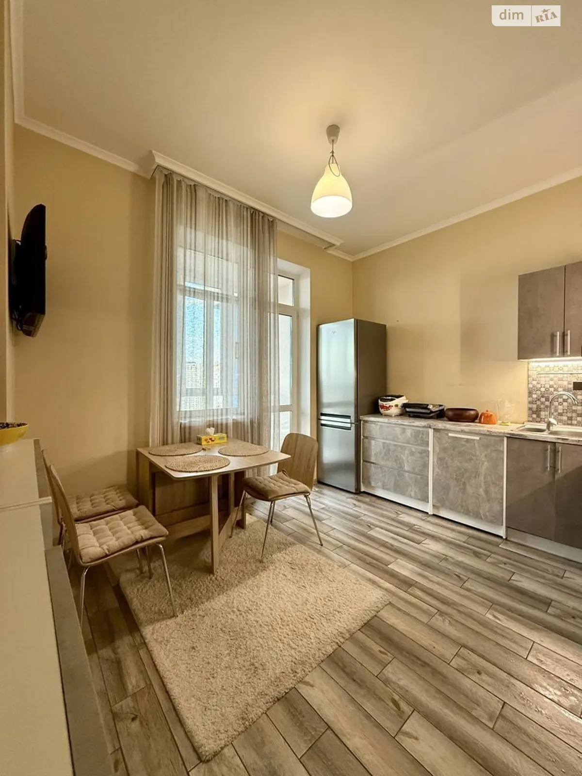 Продается 1-комнатная квартира 57 кв. м в Киеве, ул. Кирилло-Мефодиевская, 2 корпус 1 - фото 1