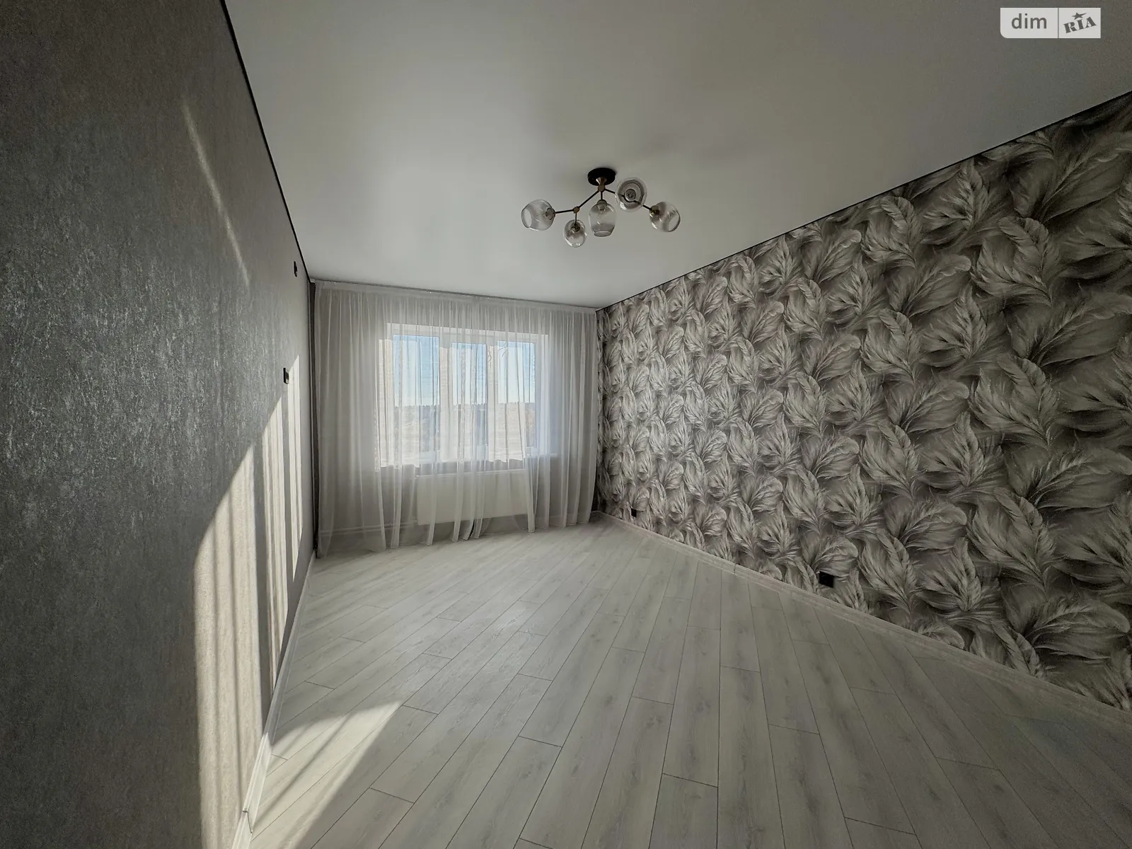 Продається 1-кімнатна квартира 40 кв. м у Чернігові, вул. Красносільського, 45 - фото 1