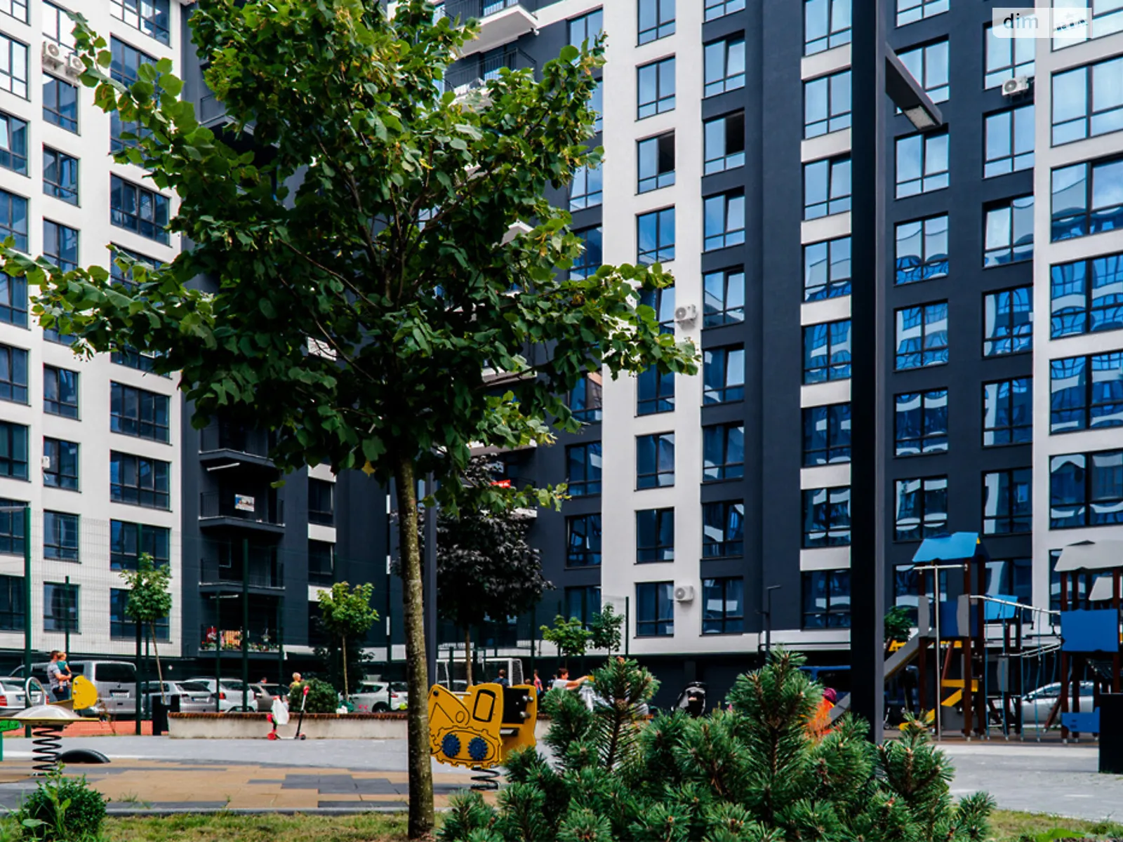 Продается 2-комнатная квартира 71 кв. м в Ивано-Франковске, ул. Химиков, 28 - фото 1